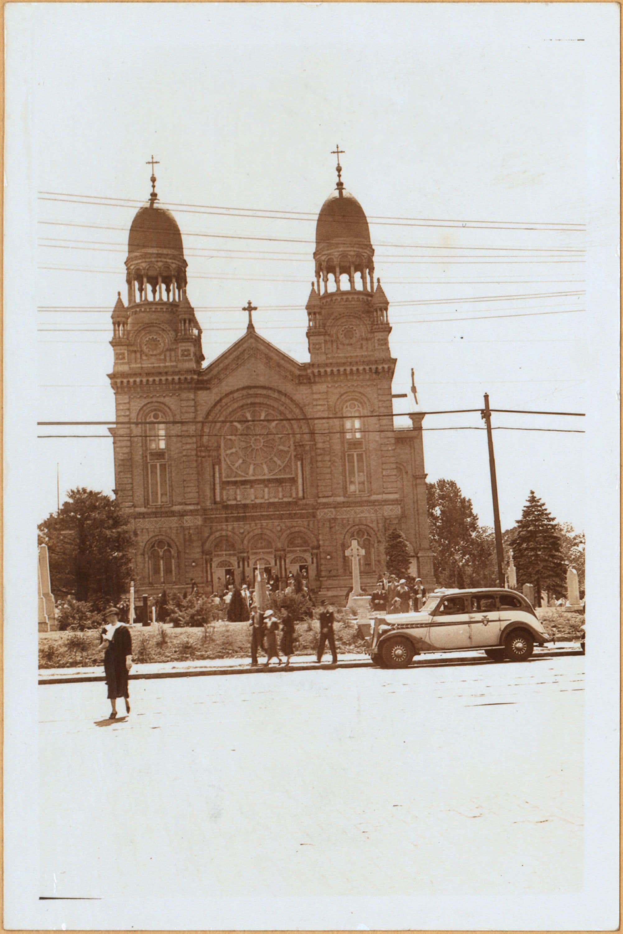 Bronx: Tremont Avenue (East - Castle Hill Avenue