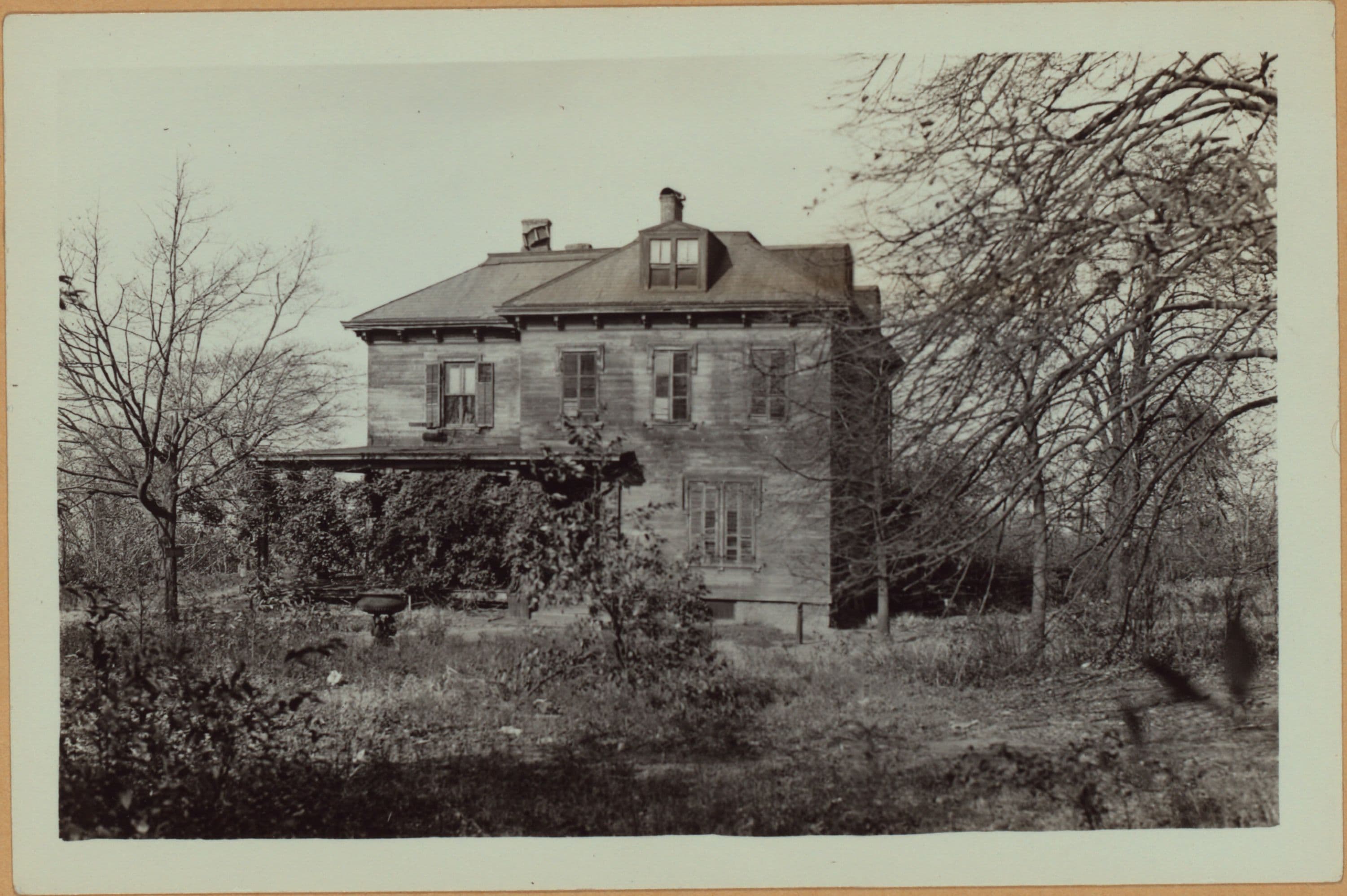 Queens: 39th Drive - 52nd Street