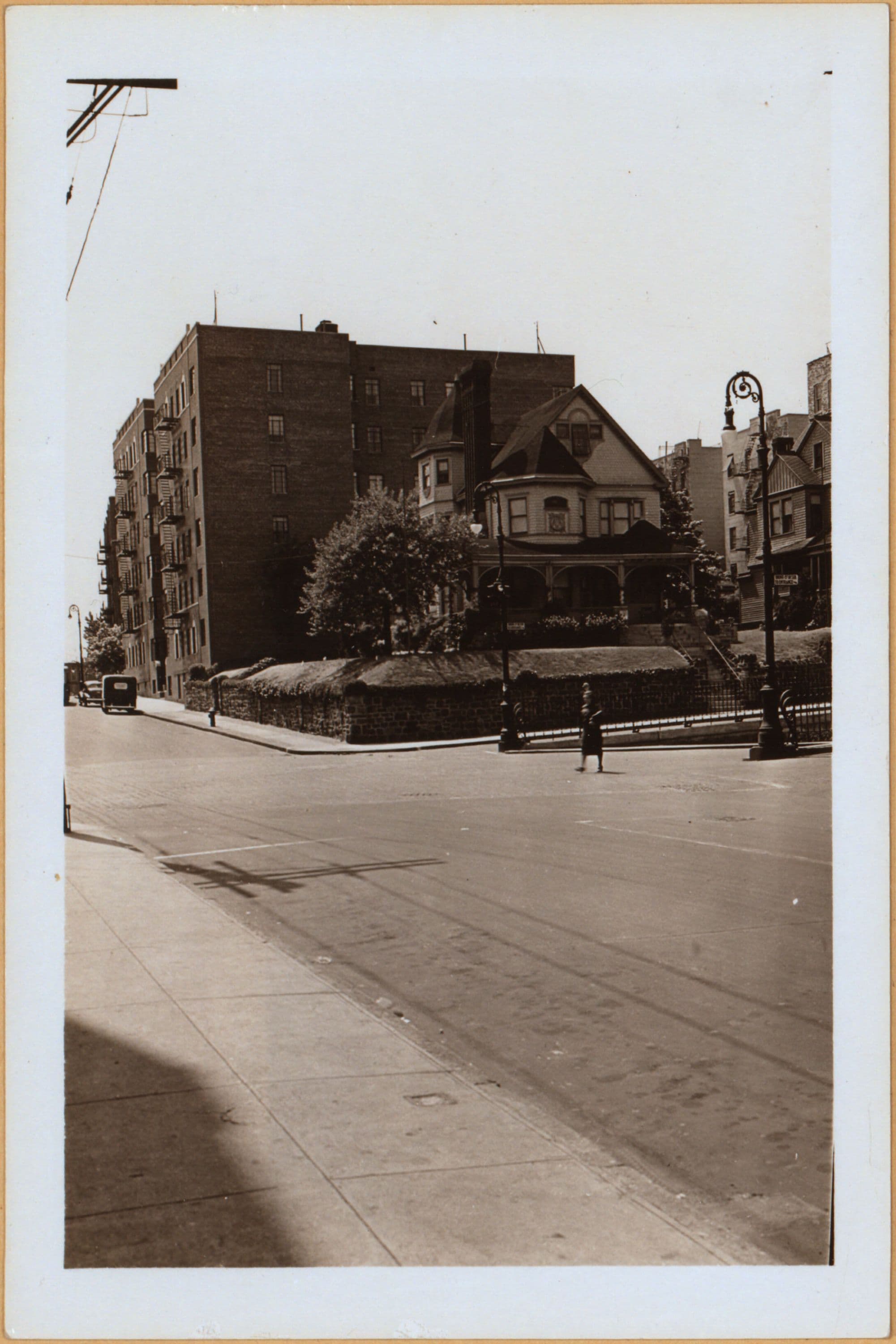 Bronx: Valentine Avenue - Bedford Park Boulevard