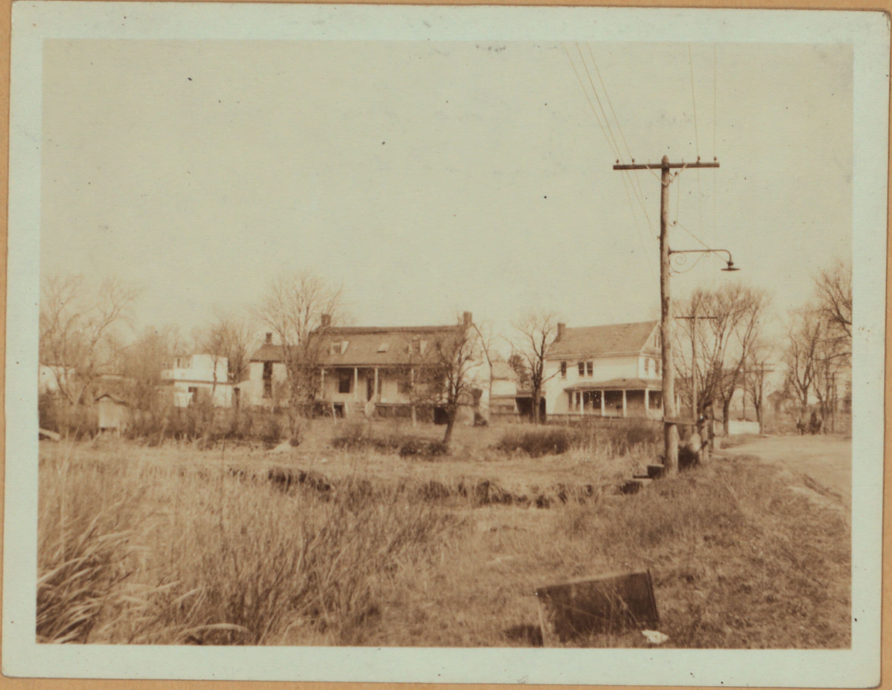 Queens: Colonial Avenue - 62nd Drive