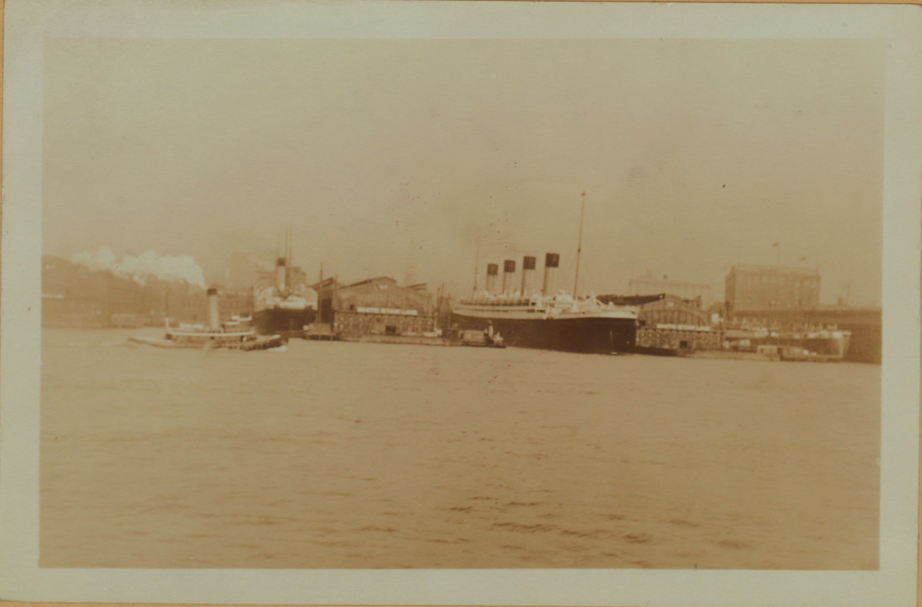 North (Hudson) River - Shore and skyline - Manhattan - [Midtown skyline between 14th and 59th Streets.]