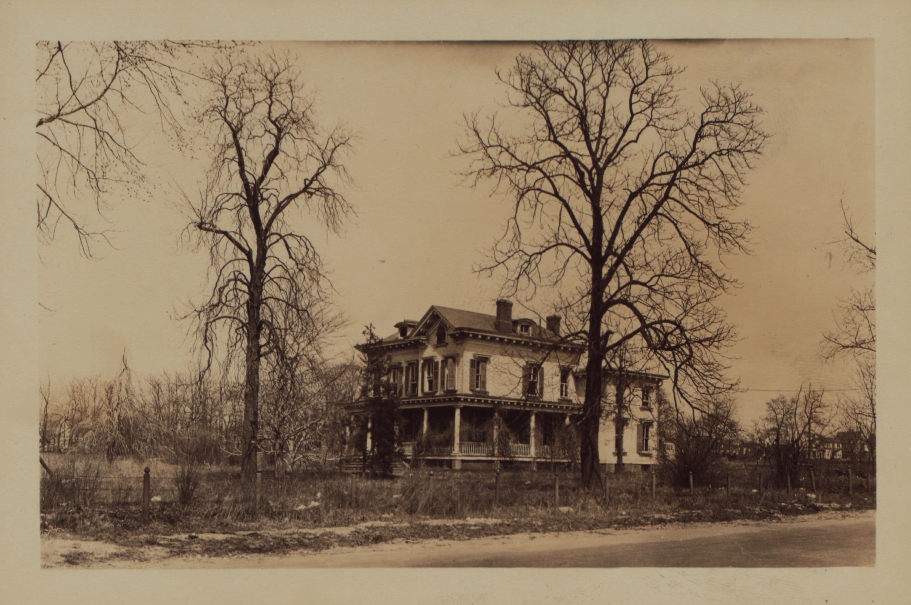 Queens: Bayside Avenue - Union Street
