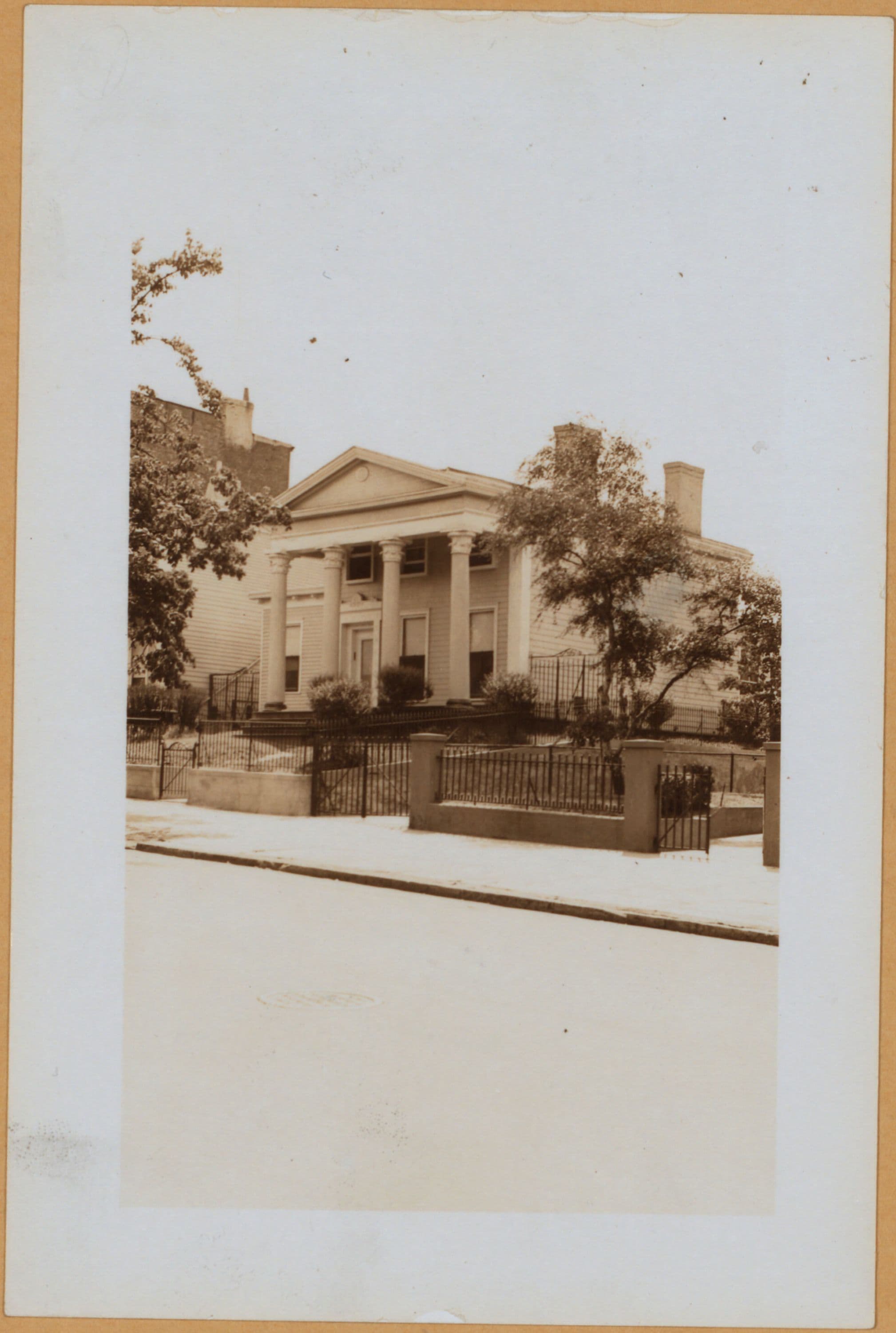 Brooklyn: Clinton Avenue - Myrtle Avenue