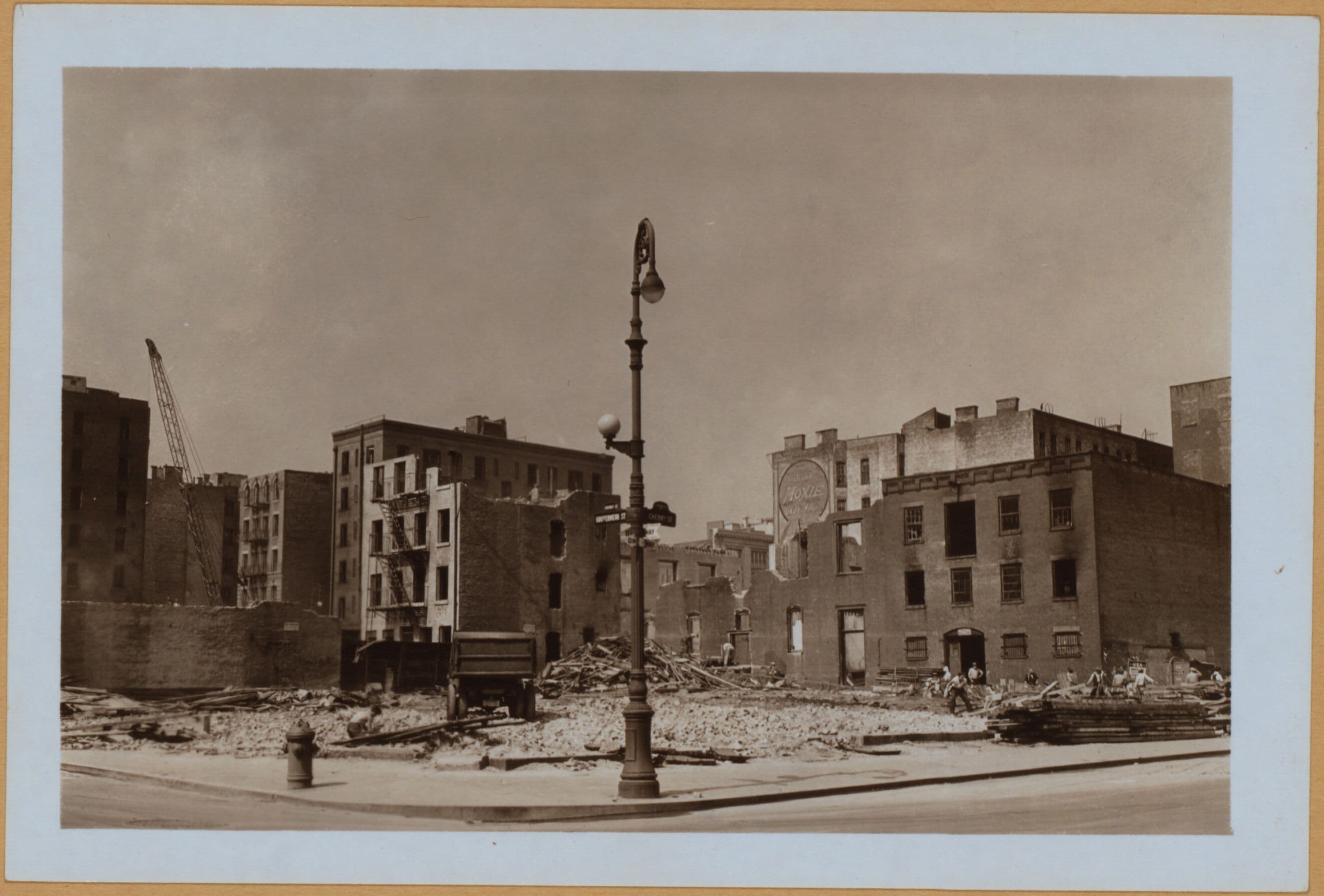 Manhattan: Gouverneur Street - Cherry Street