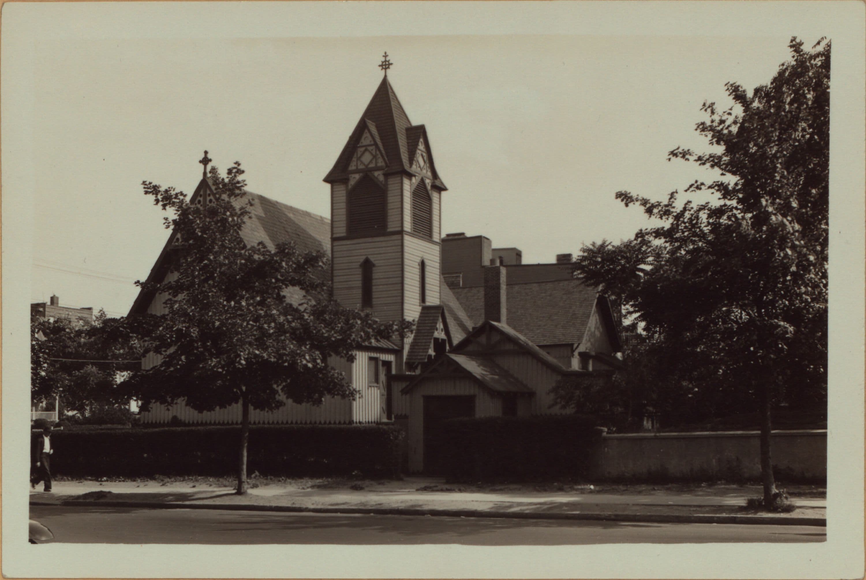 Queens: 39th Avenue - 61st Street