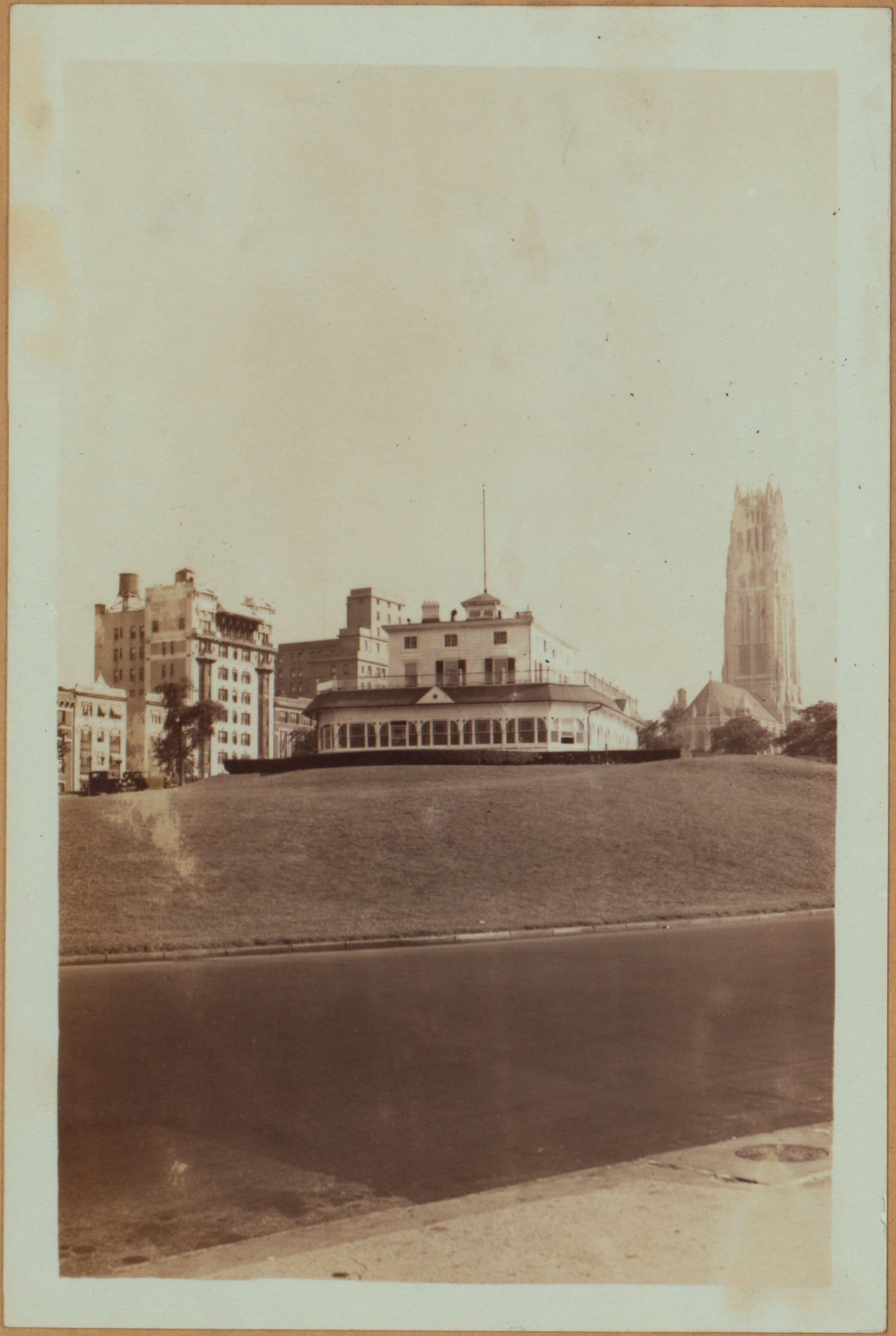 Manhattan: Riverside Drive - 127th Street (West)