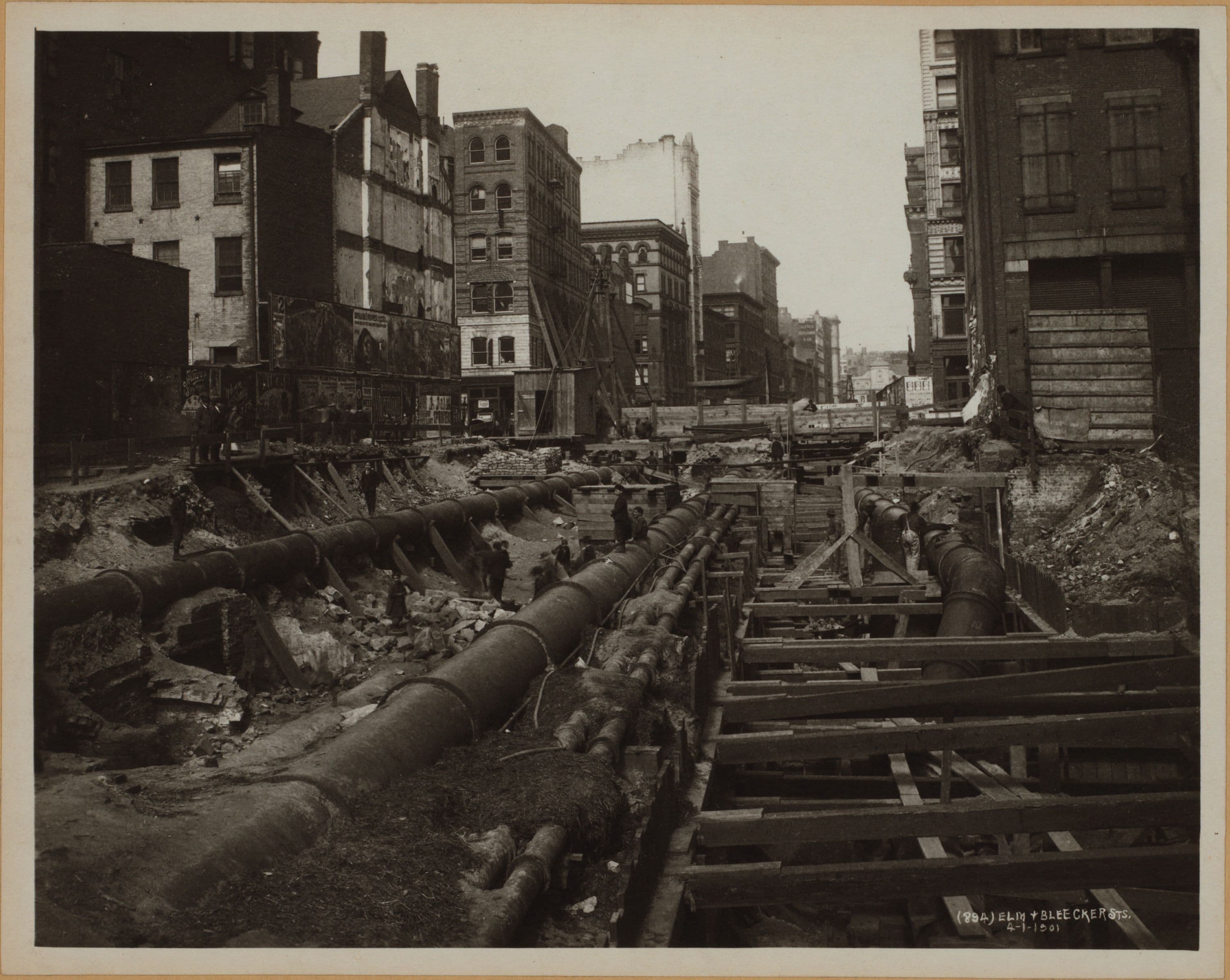 Manhattan: Lafayette Street - Bleecker Street