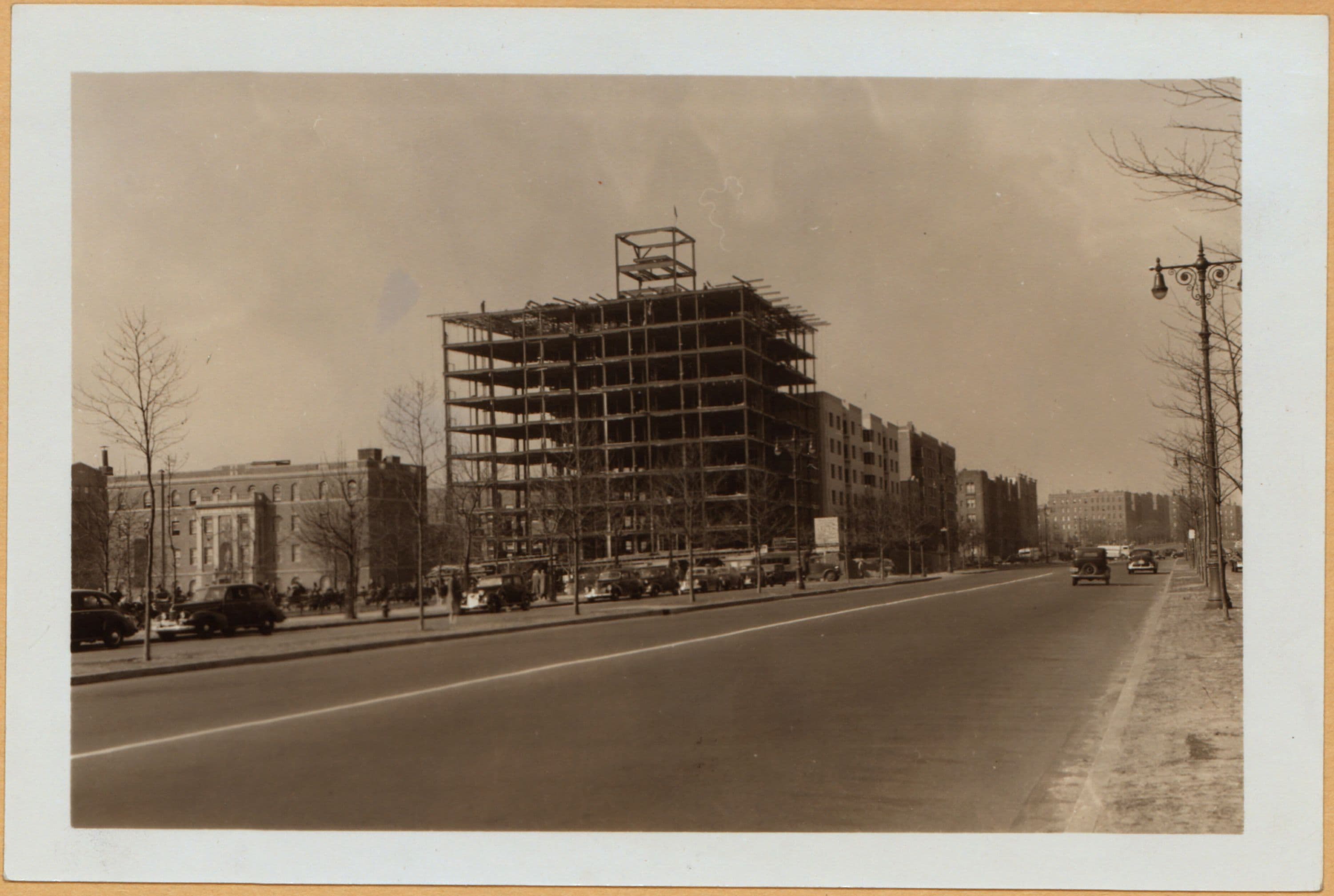 Bronx: Grand Concourse - 163rd Street (East)