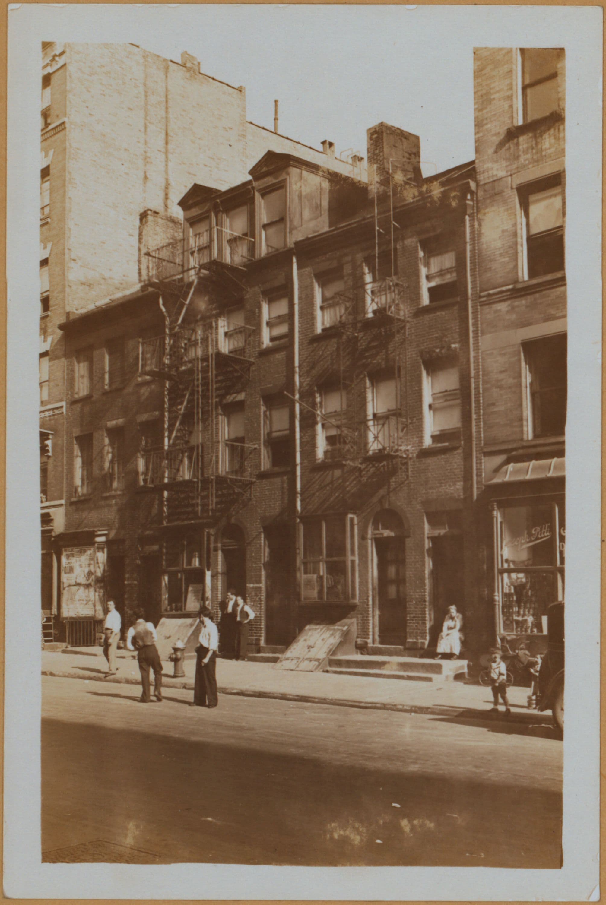 Manhattan: Cherry Street - Catherine Street
