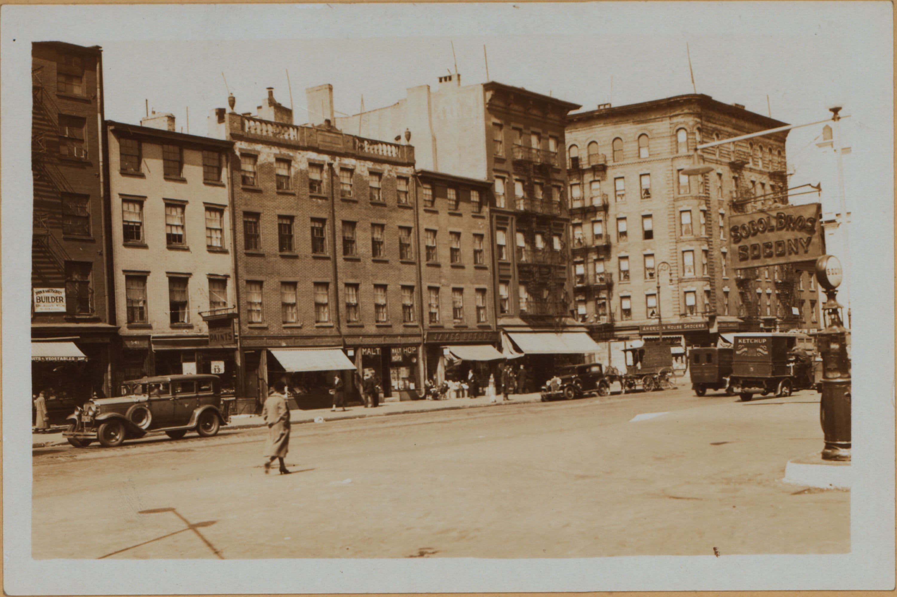 Manhattan: Hudson Street - Perry Street