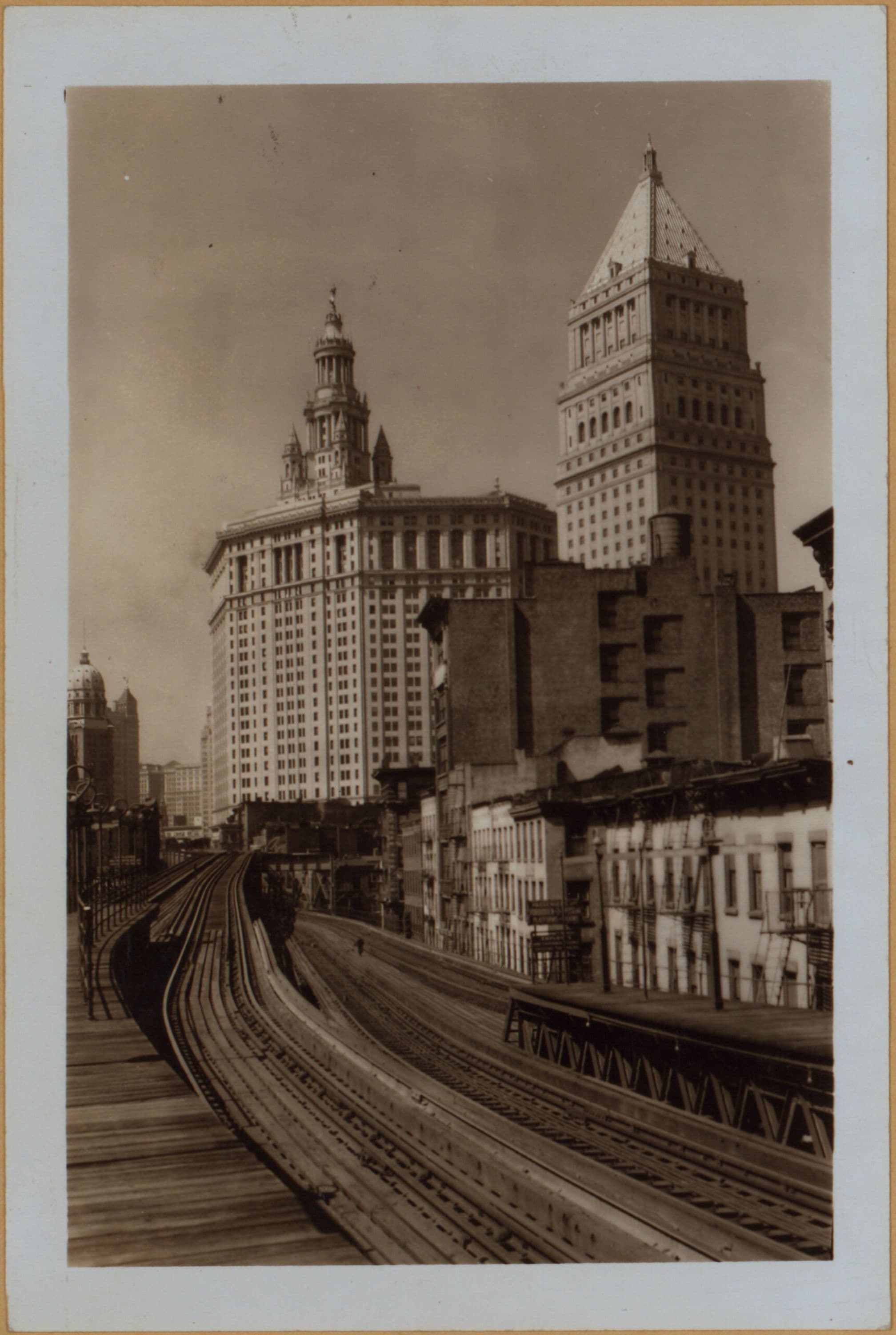 Manhattan: Chatham Square - [Elevated tracks; 3rd Avenue El train], 1941
