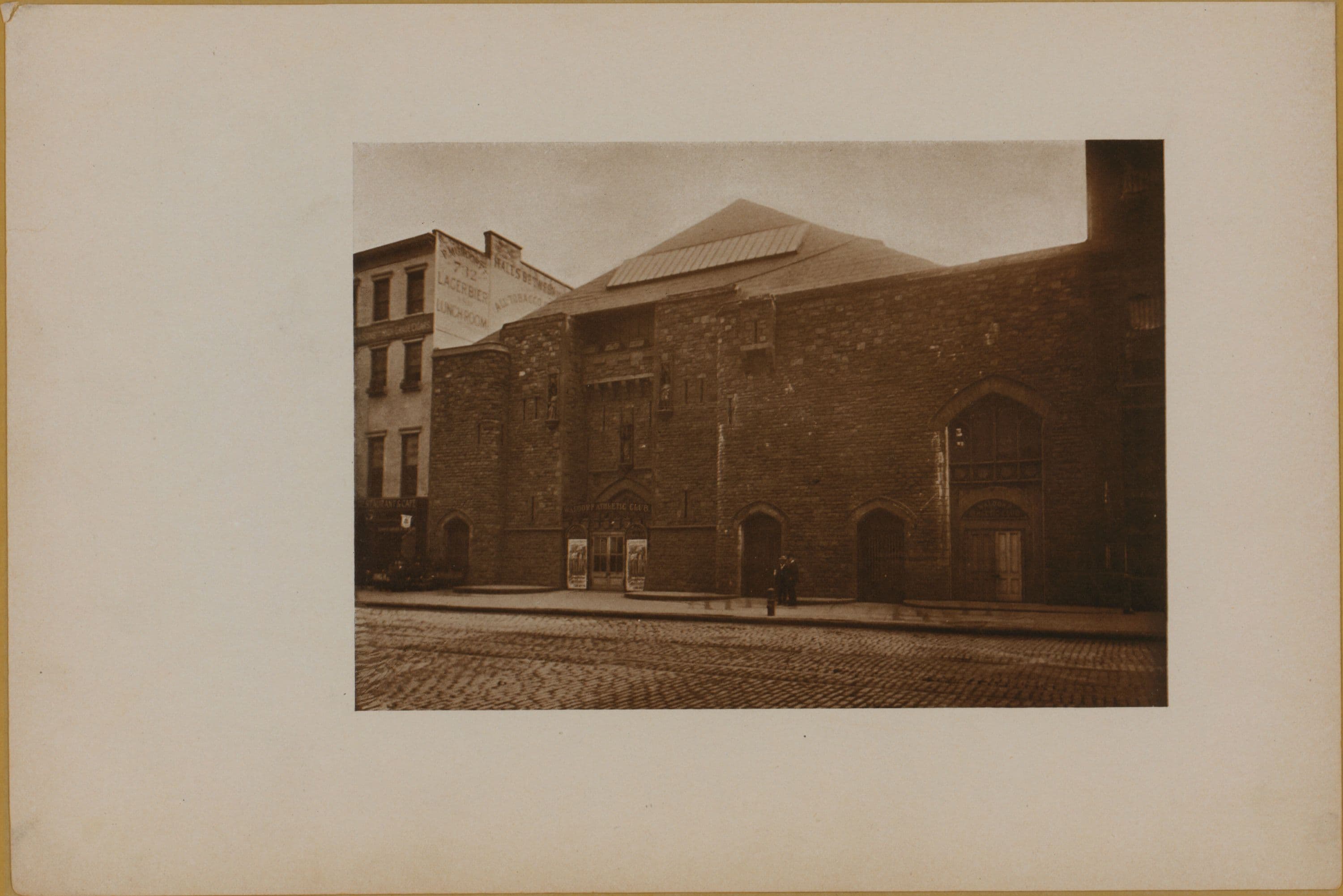 Manhattan: Broadway - Washington Place