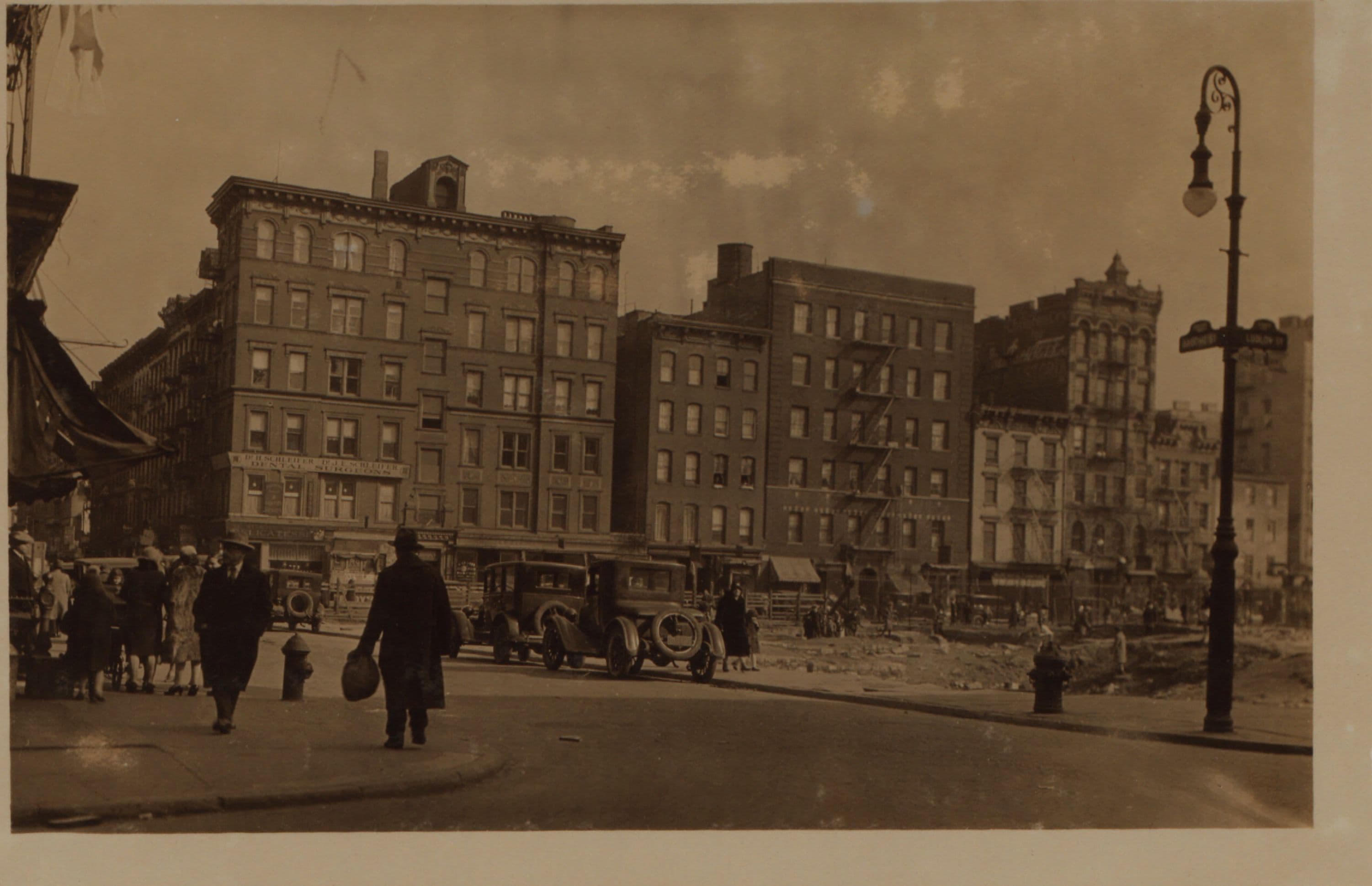 Manhattan: Essex Street - Broome Street