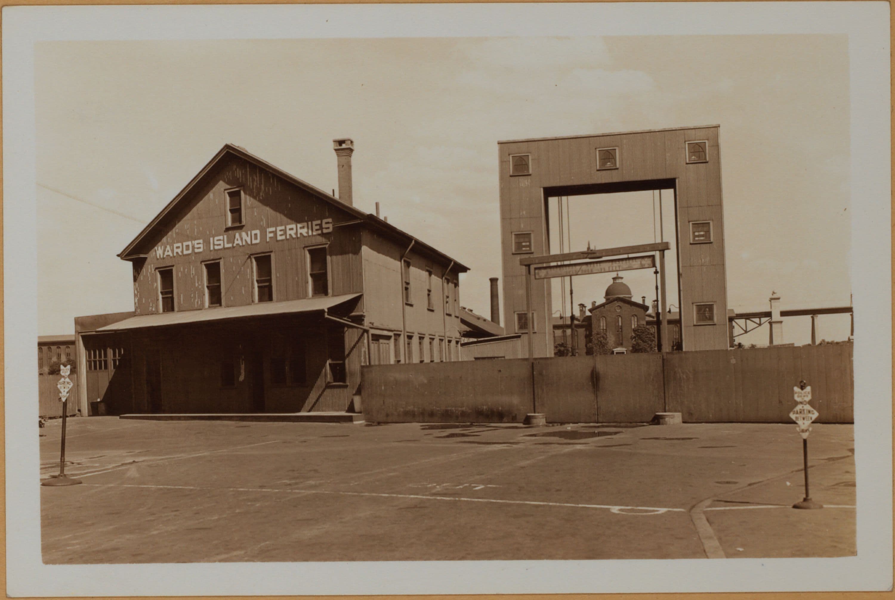 Manhattan: 116th Street (East) - 2nd Avenue