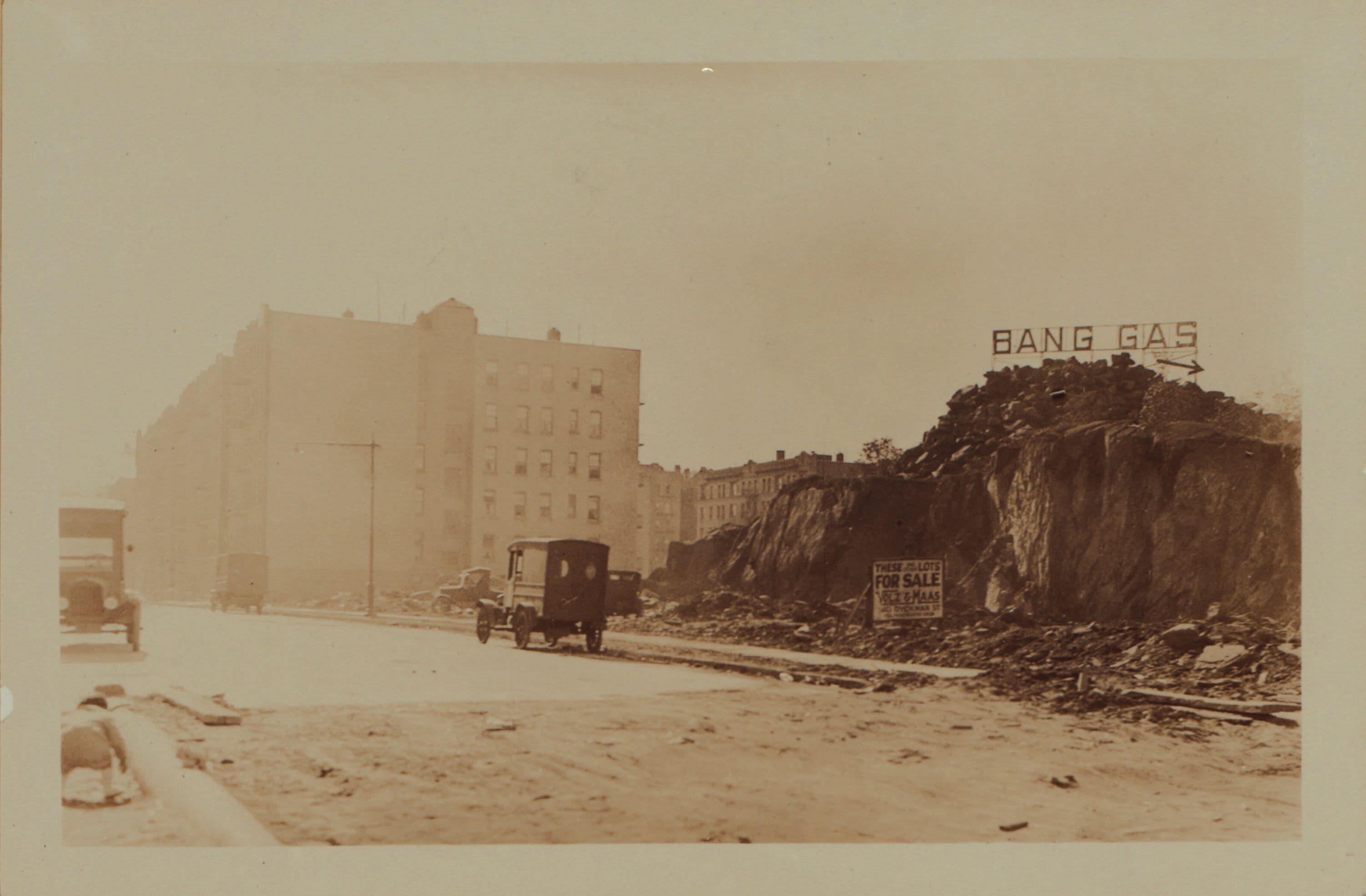 Manhattan: Thayer Street - Sherman Avenue