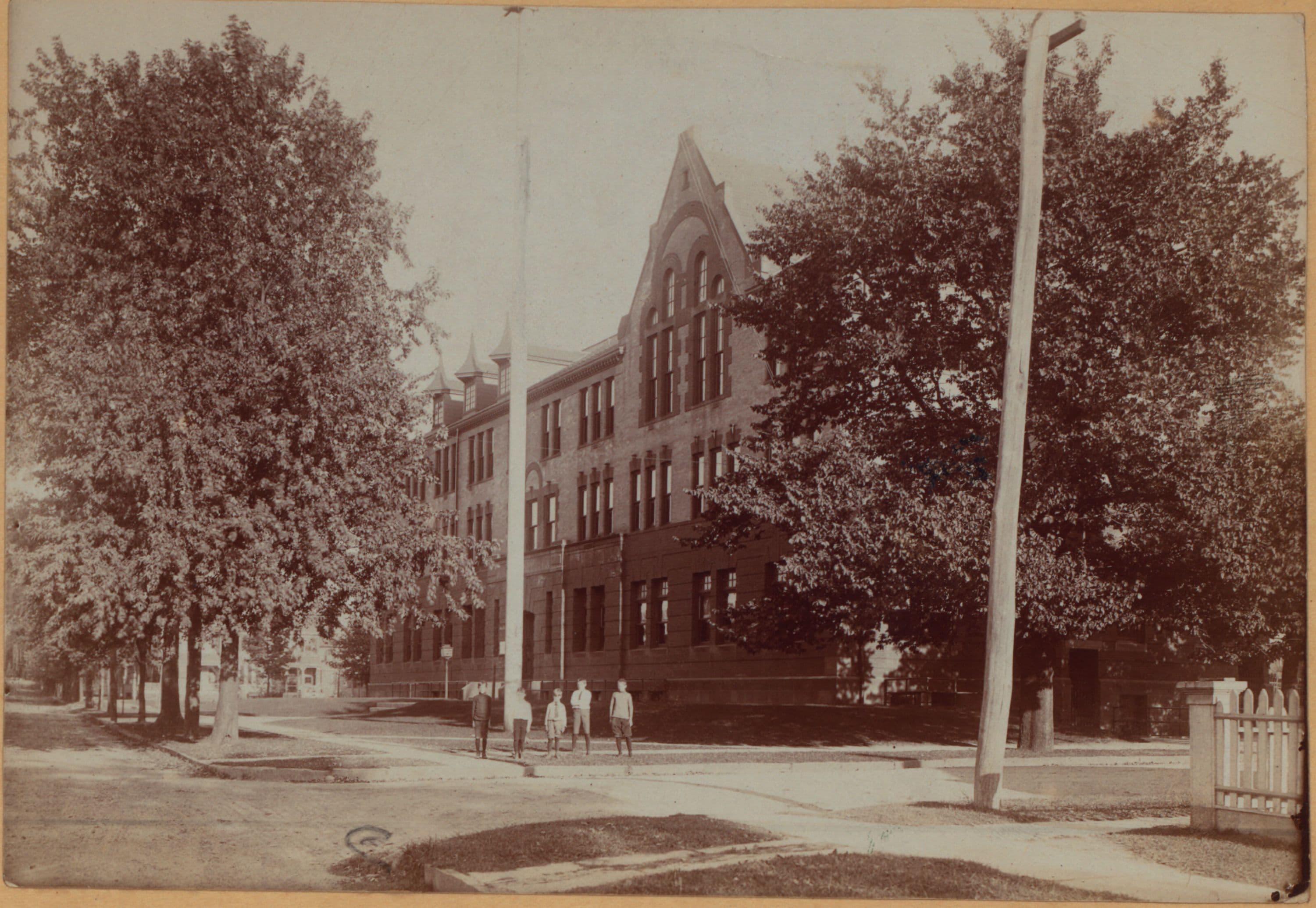 Queens: Hillside Avenue - 162nd Street