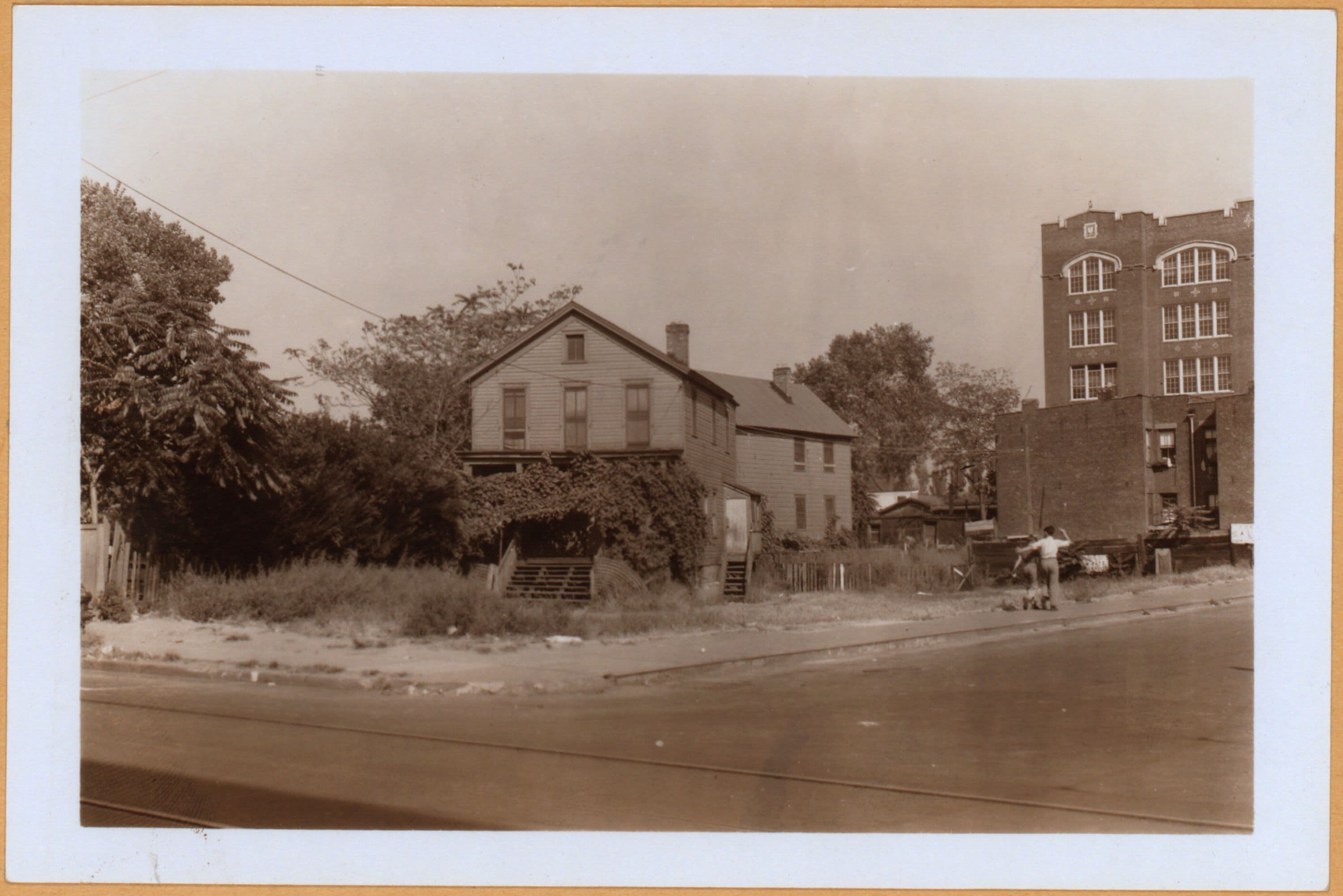 Brooklyn: 5th Street (West) - Sea Breeze Avenue