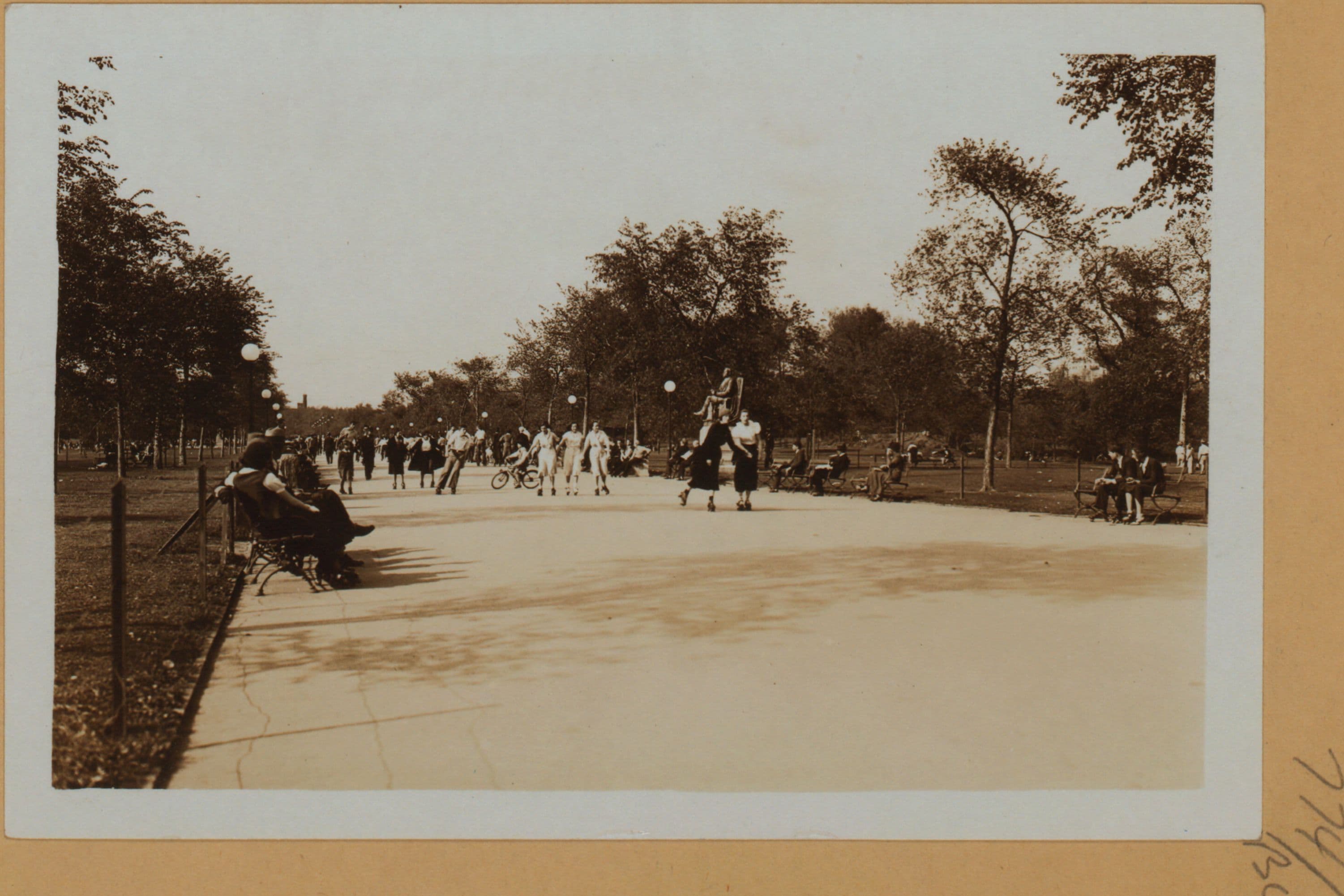 Manhattan: Central Park - The Mall.