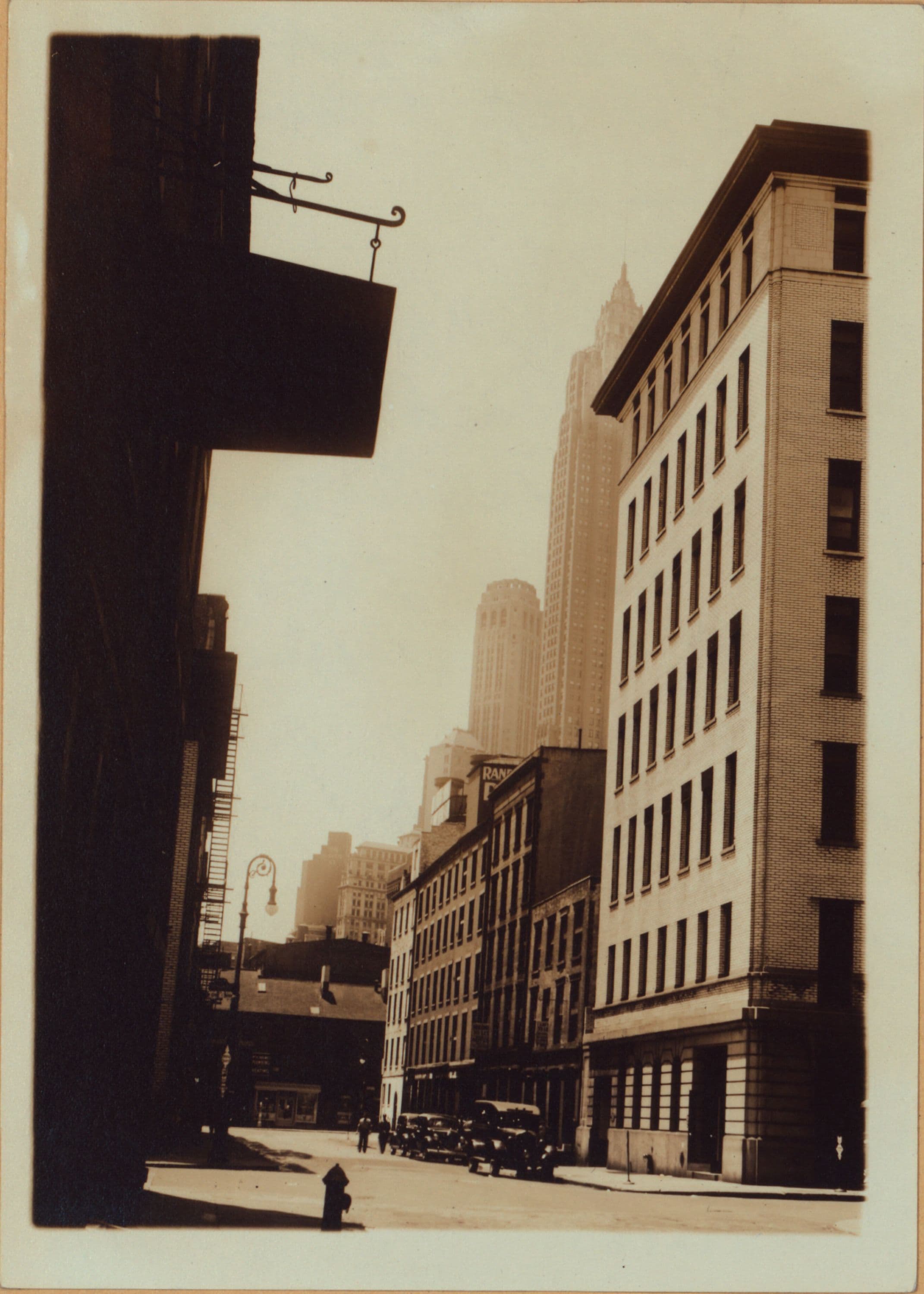 Manhattan: Water Street - Beekman Street, 1939