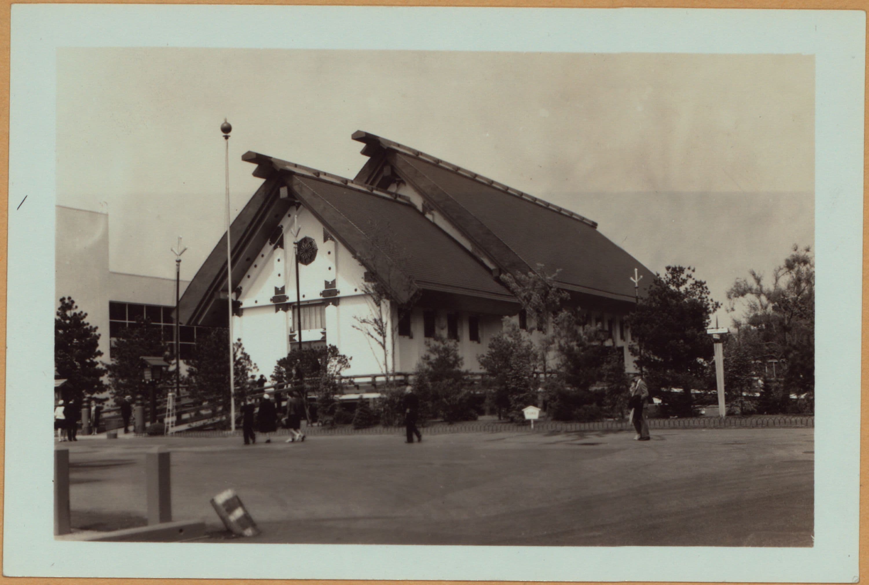 Queens: Flushing Meadow Park - New York World's Fair of 1939-40 - [Buildings of foreign governments.]