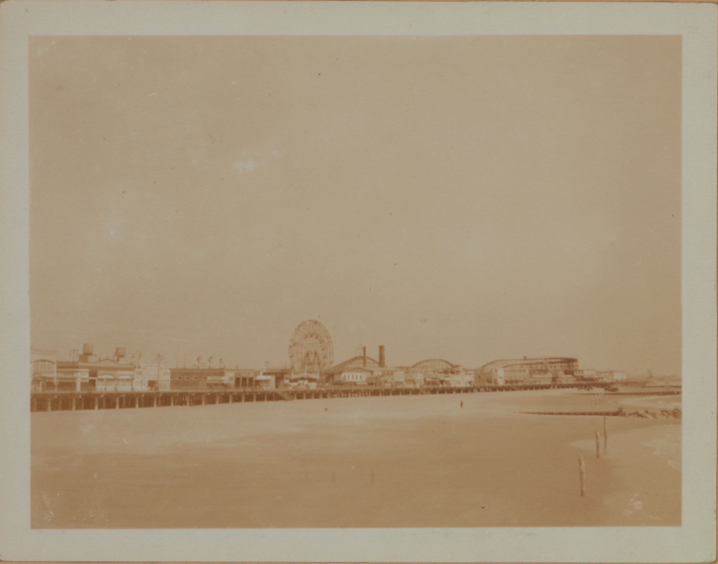 Islands - Coney Island - [Riegelmann boardwalk - Oriole Baths.]