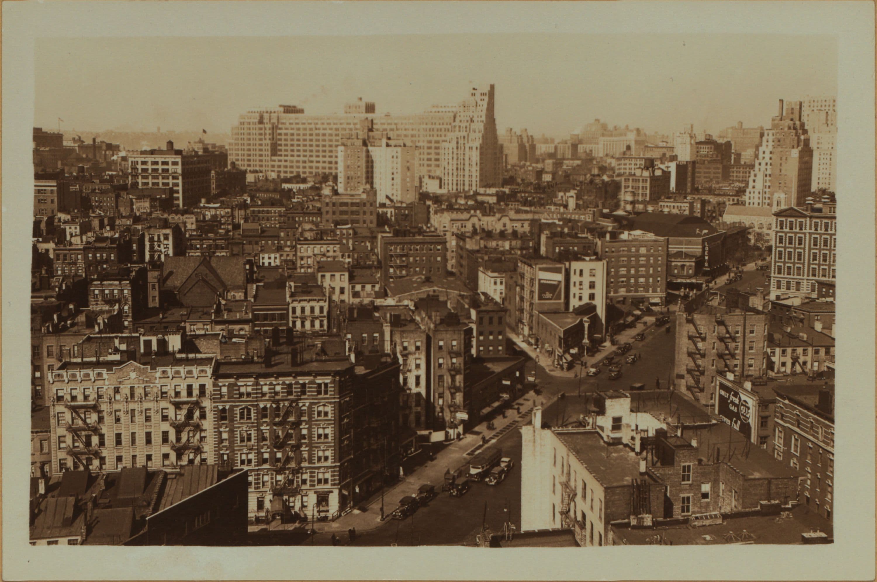 General view - [Manhattan - Christopher Street - Waverly Place.]
