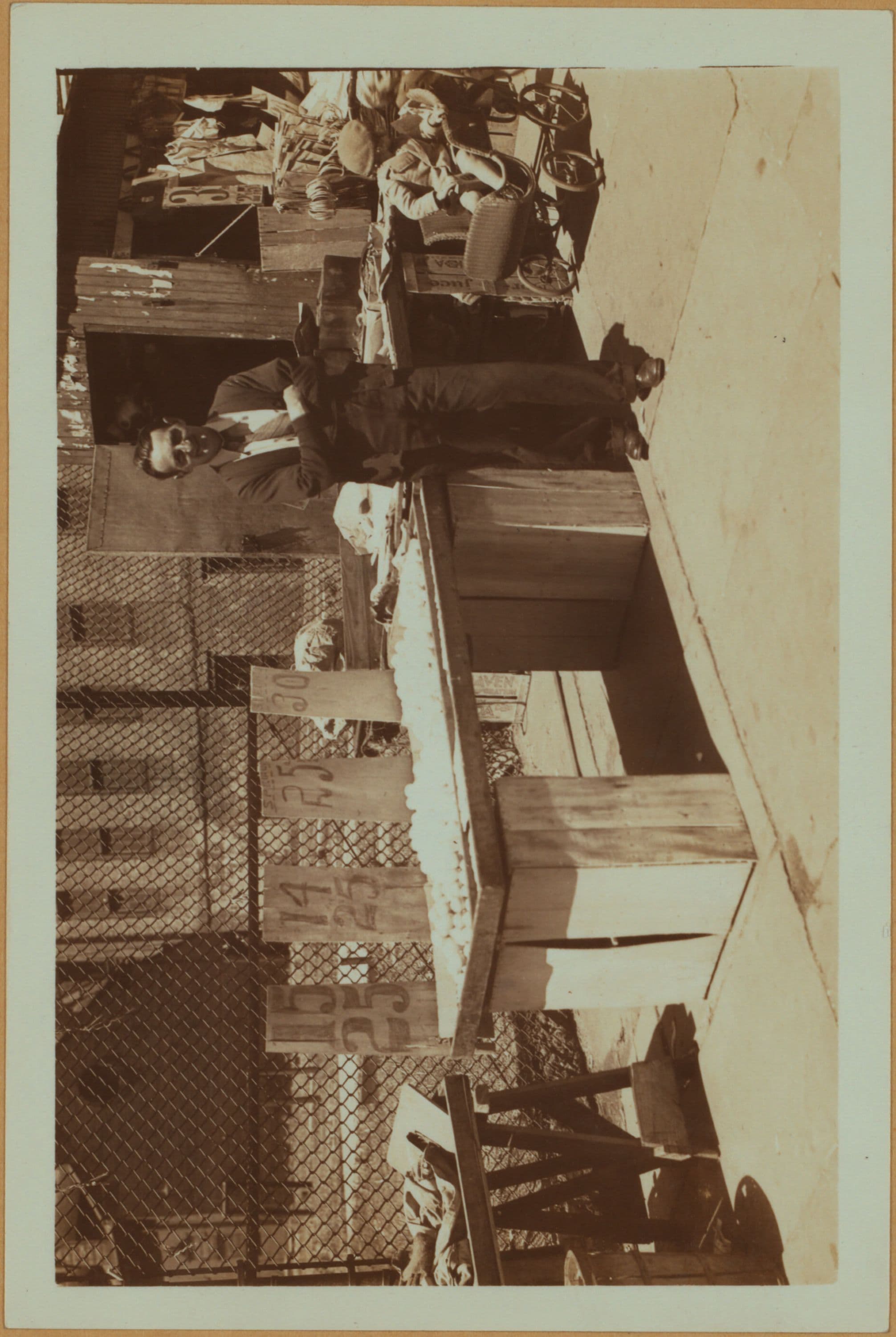Occupations - Peddlers - Food - Eggs.