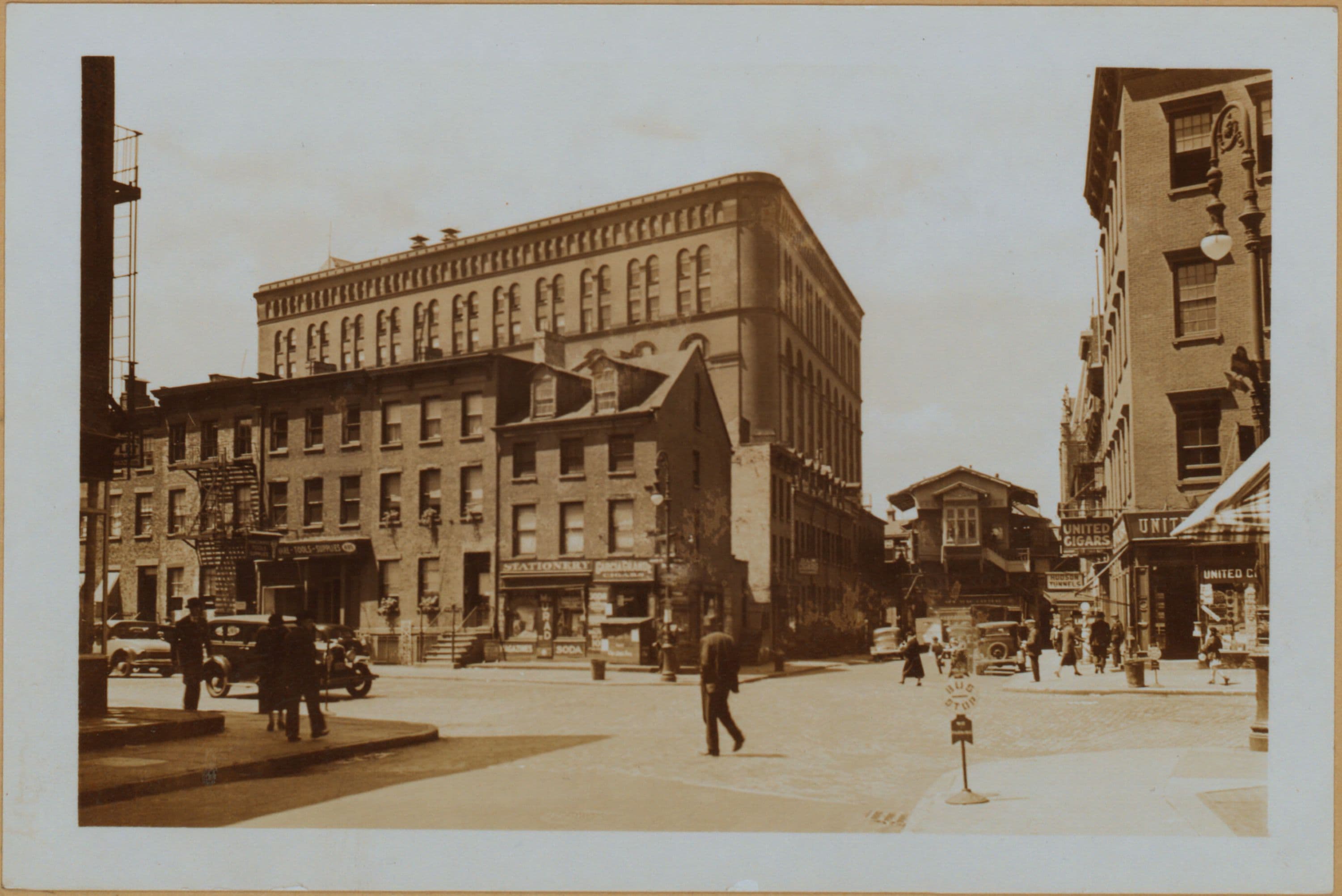 Manhattan: Hudson Street - Christopher Street, 1937-05-15