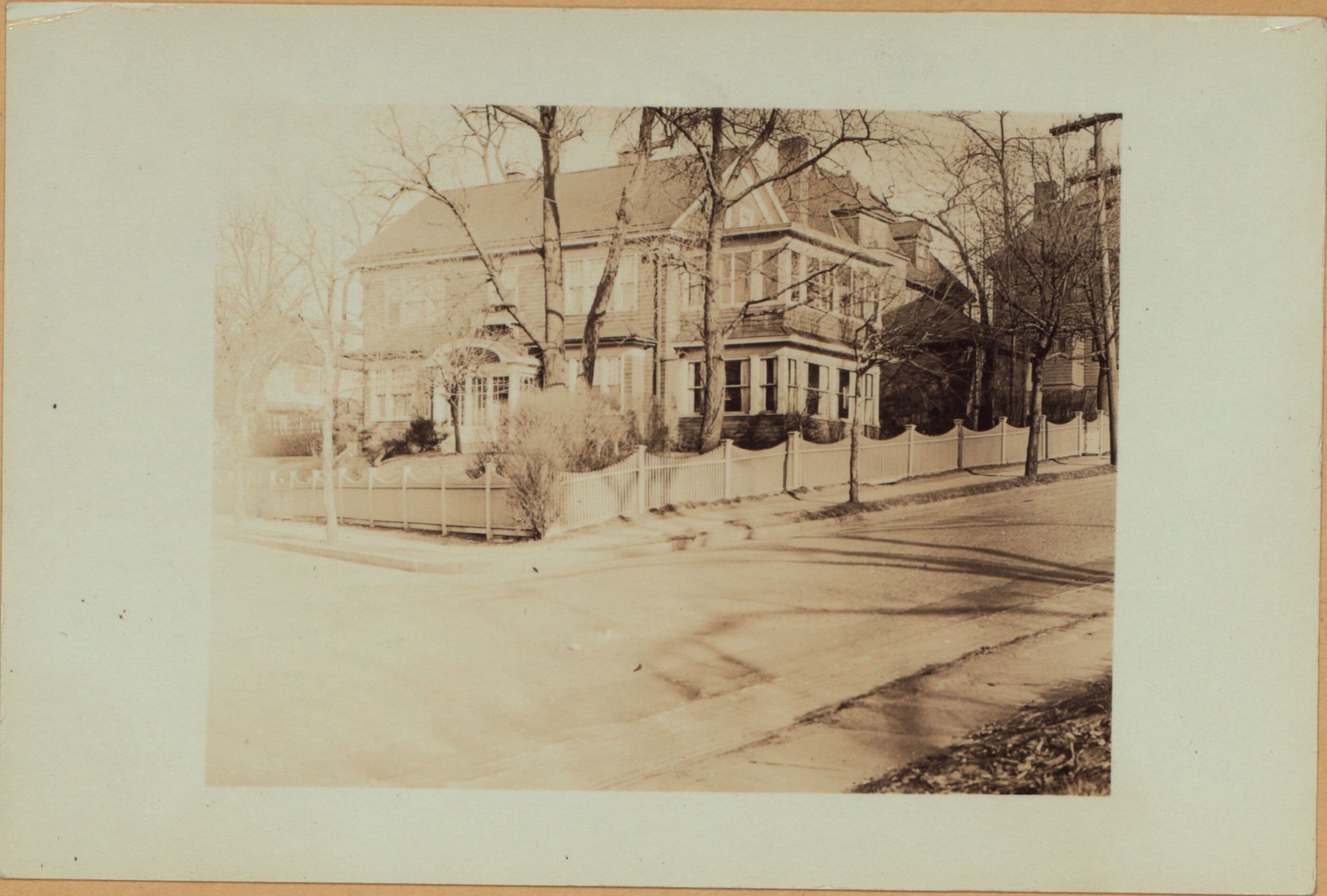 Richmond: Belmont Place - Daniel Low Terrace