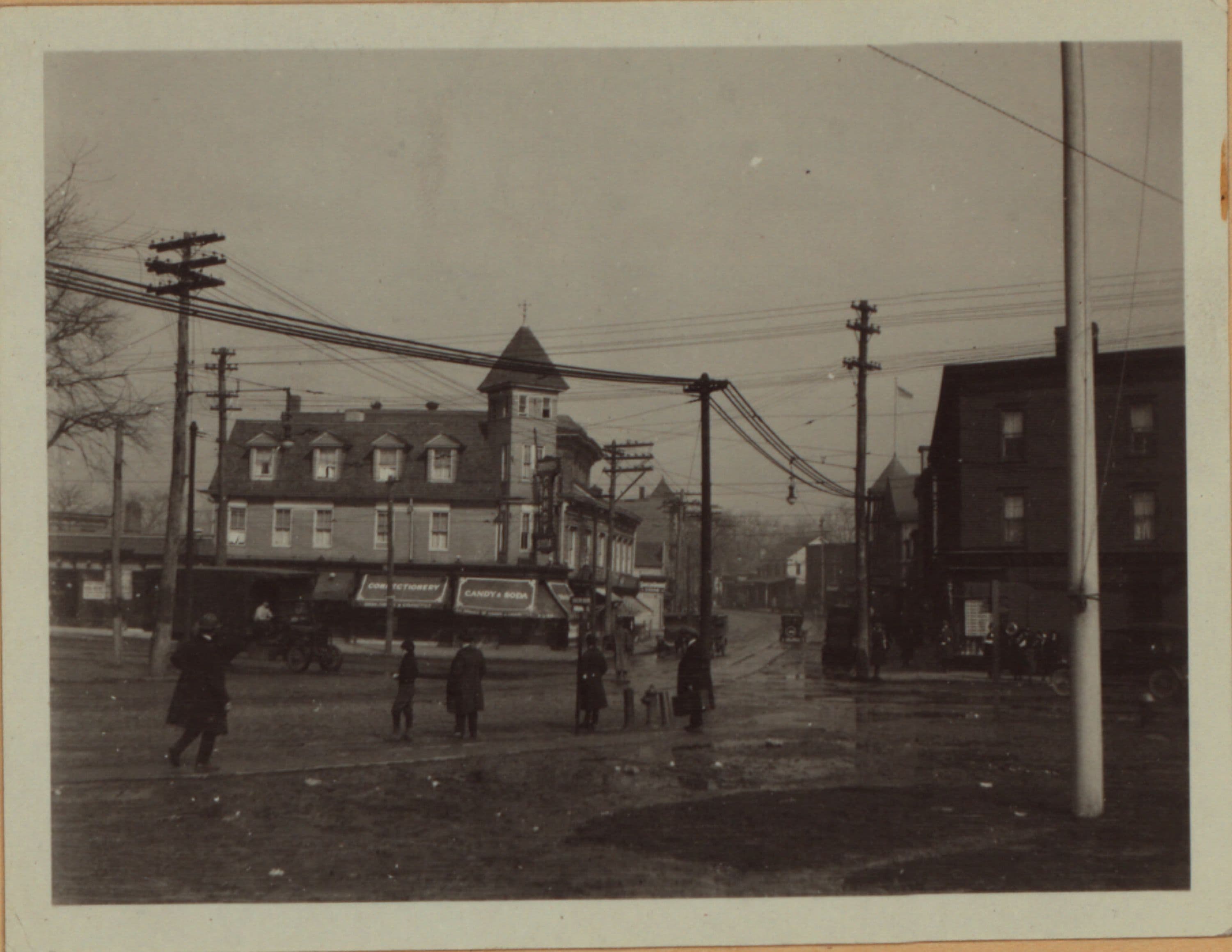 Queens: Broadway - Queens Boulevard