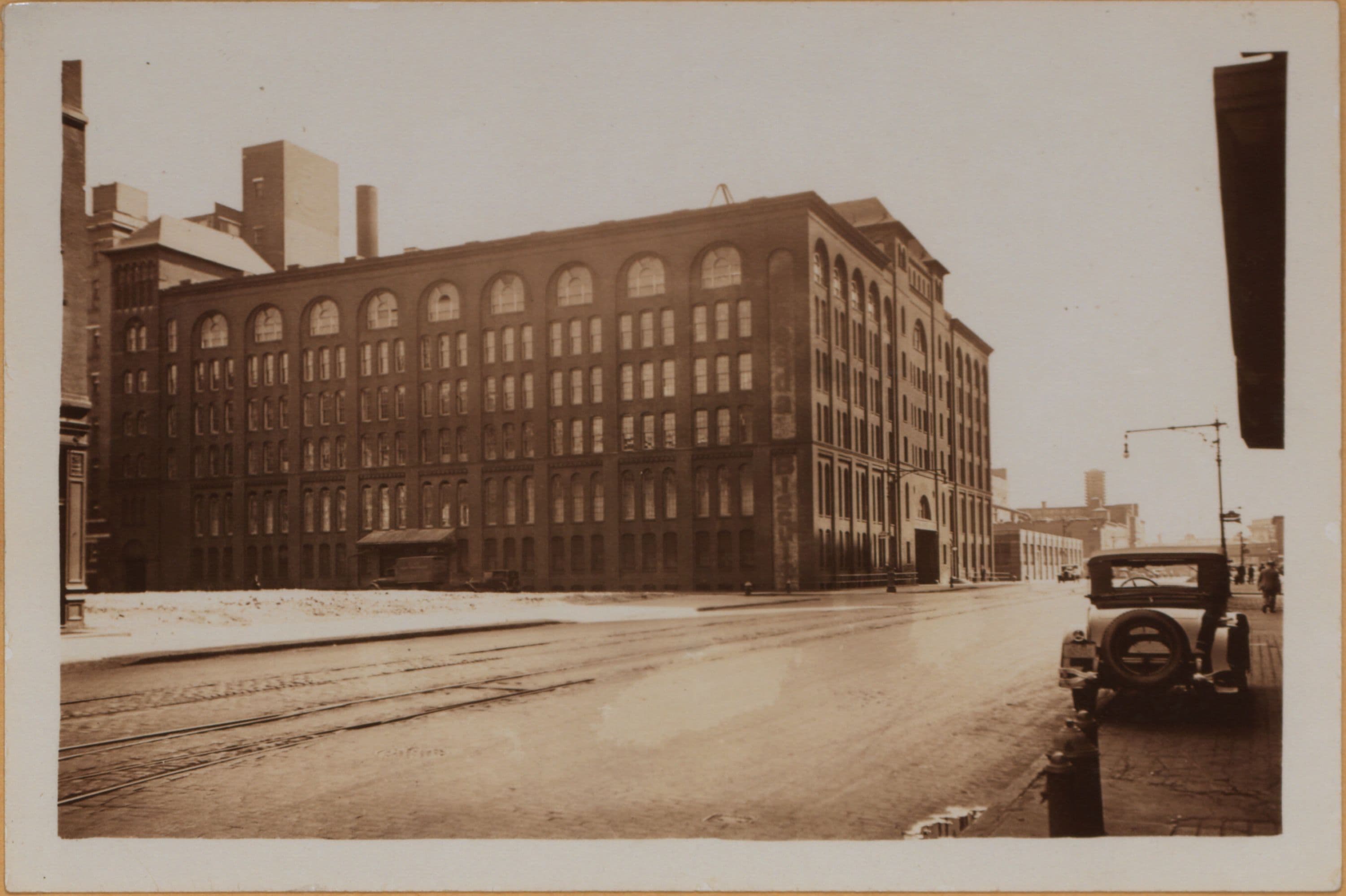 Manhattan: 10th Avenue - 17th Street (West), 1932–1933
