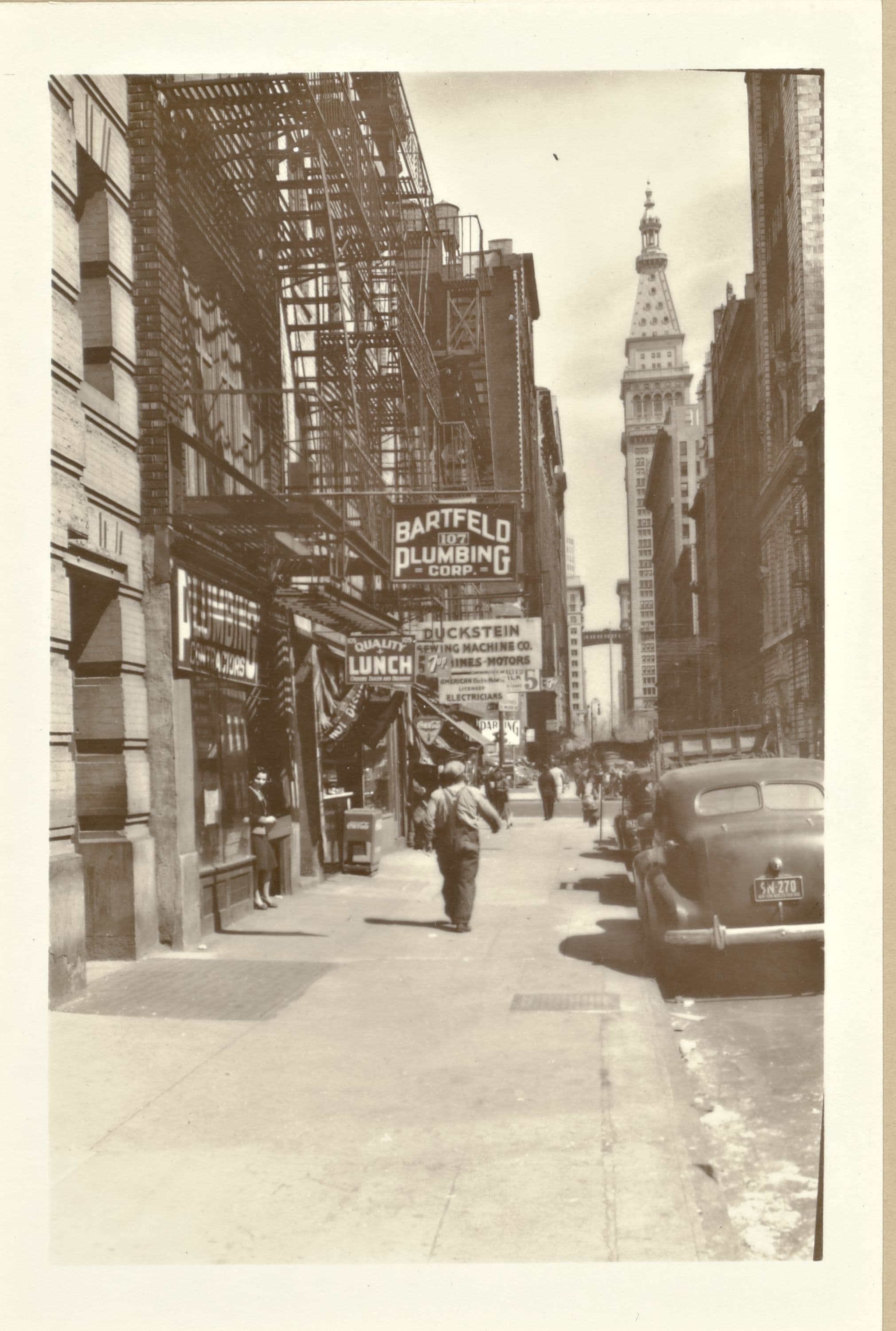 Manhattan: 24th Street (West) - 6th Avenue, 1940