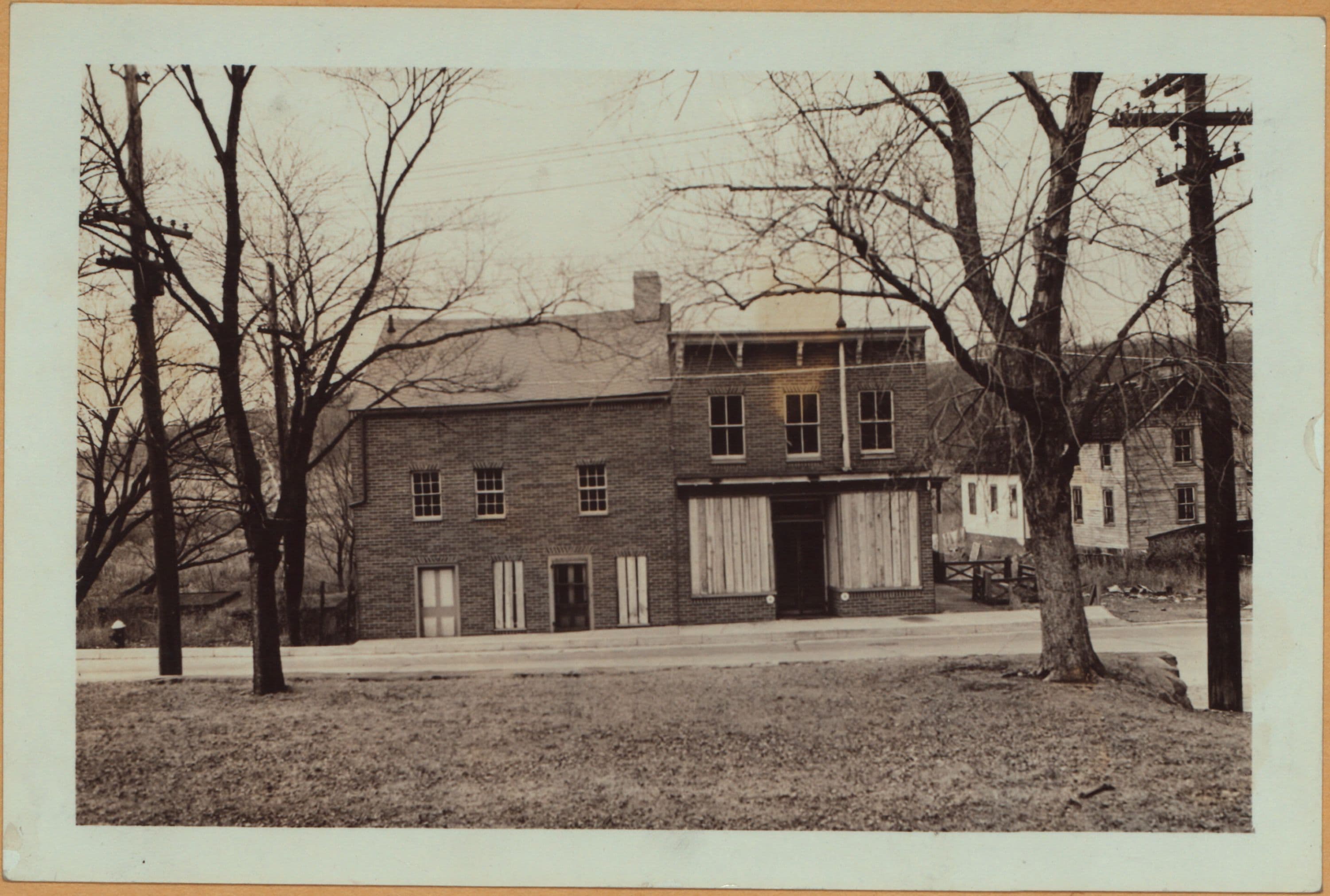 Richmond: Arthur Kill Road - Center Street