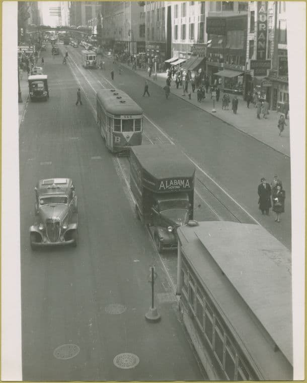 42nd Street (East) - Third Avenue, looking west