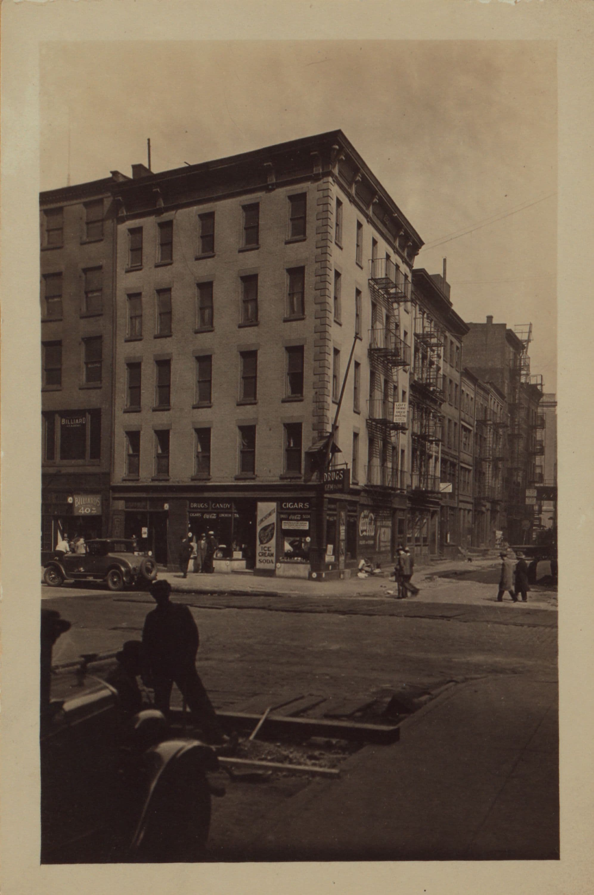 Manhattan: Water Street - Broad Street, 1928