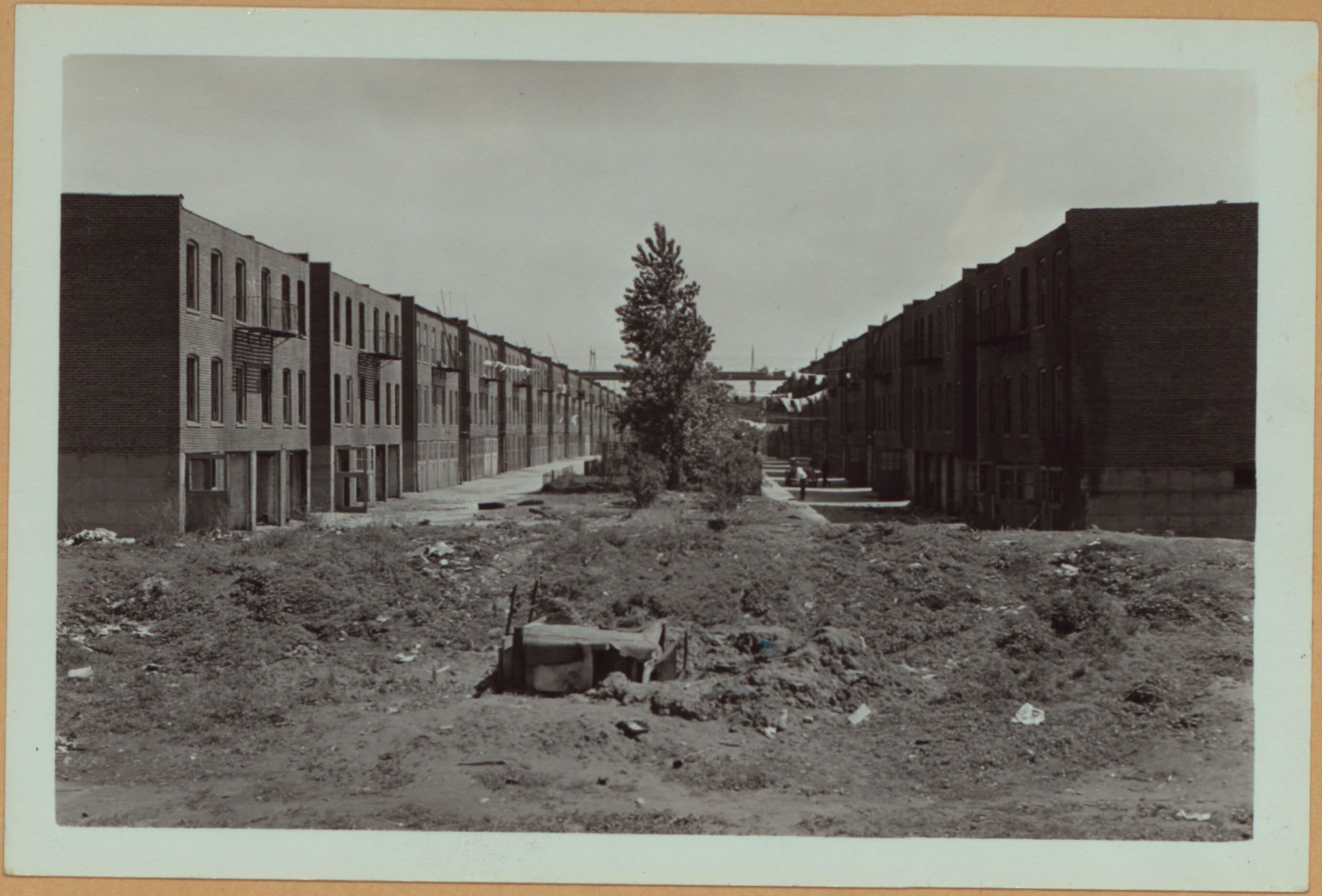 Queens: Hoyt Avenue - 27th Street