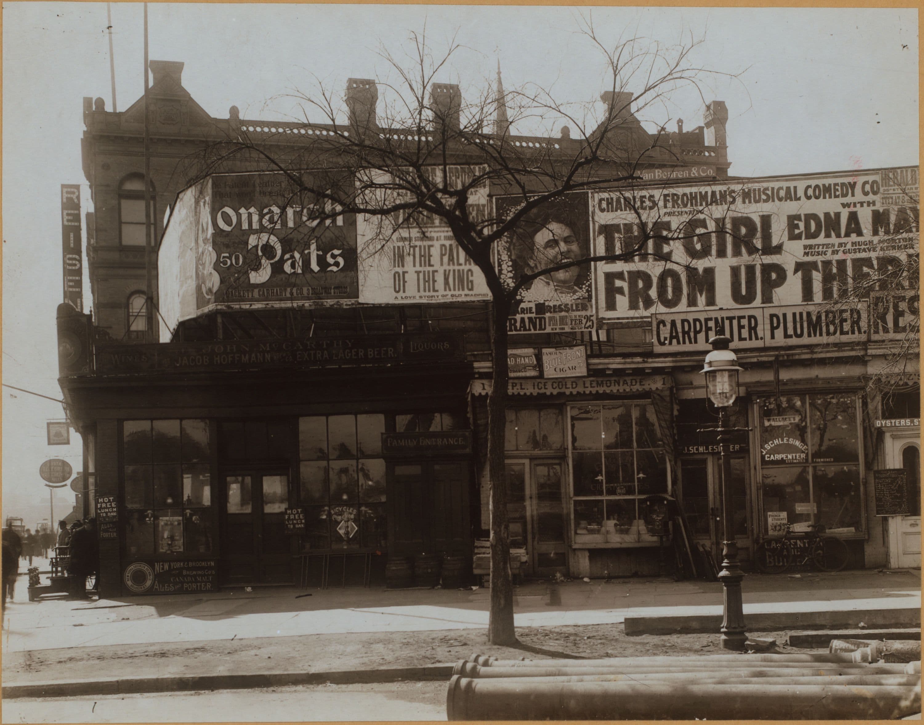 Manhattan: Columbus Circle - 8th Avenue (Southwest).