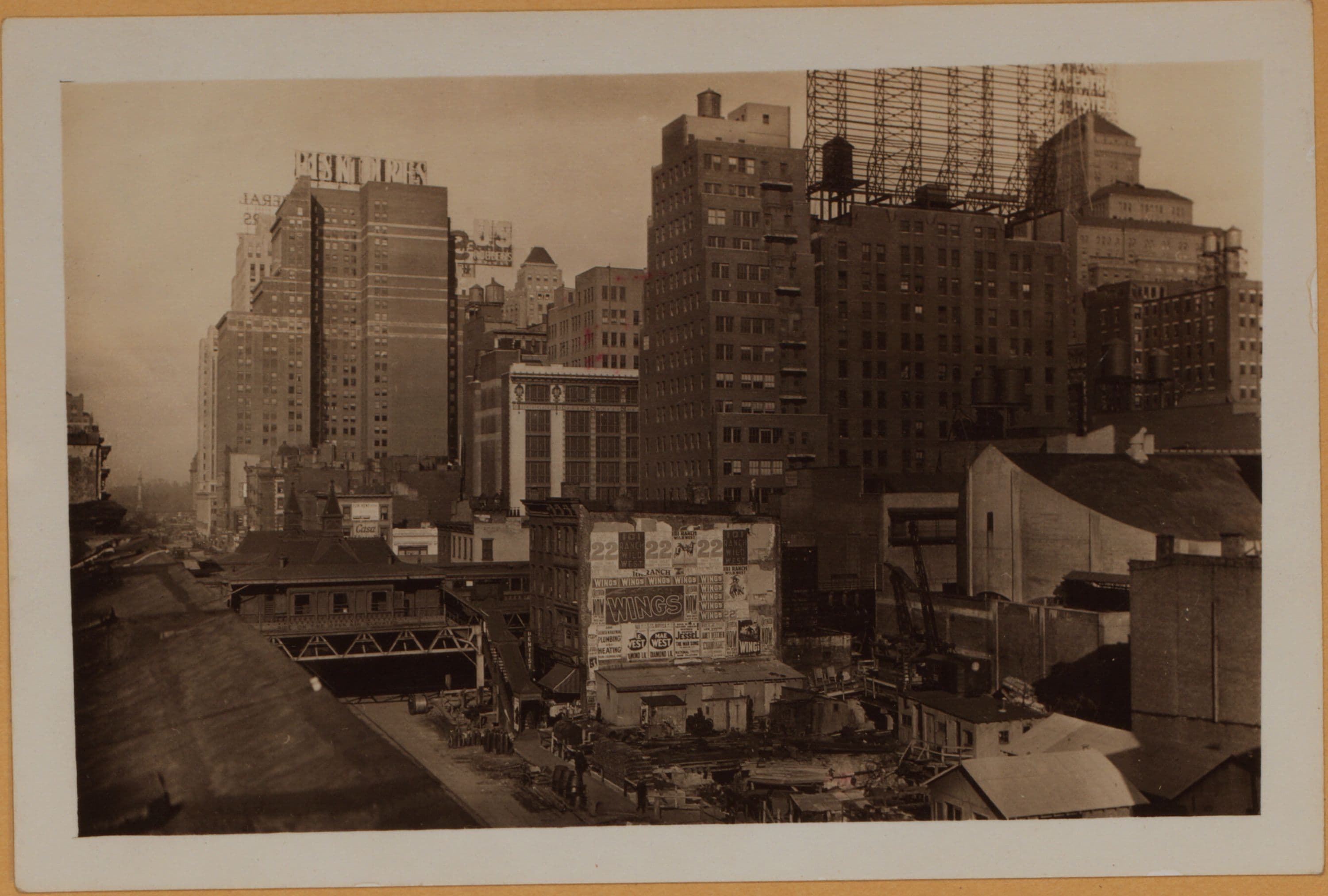 Manhattan: 8th Avenue - 52nd Street (West)