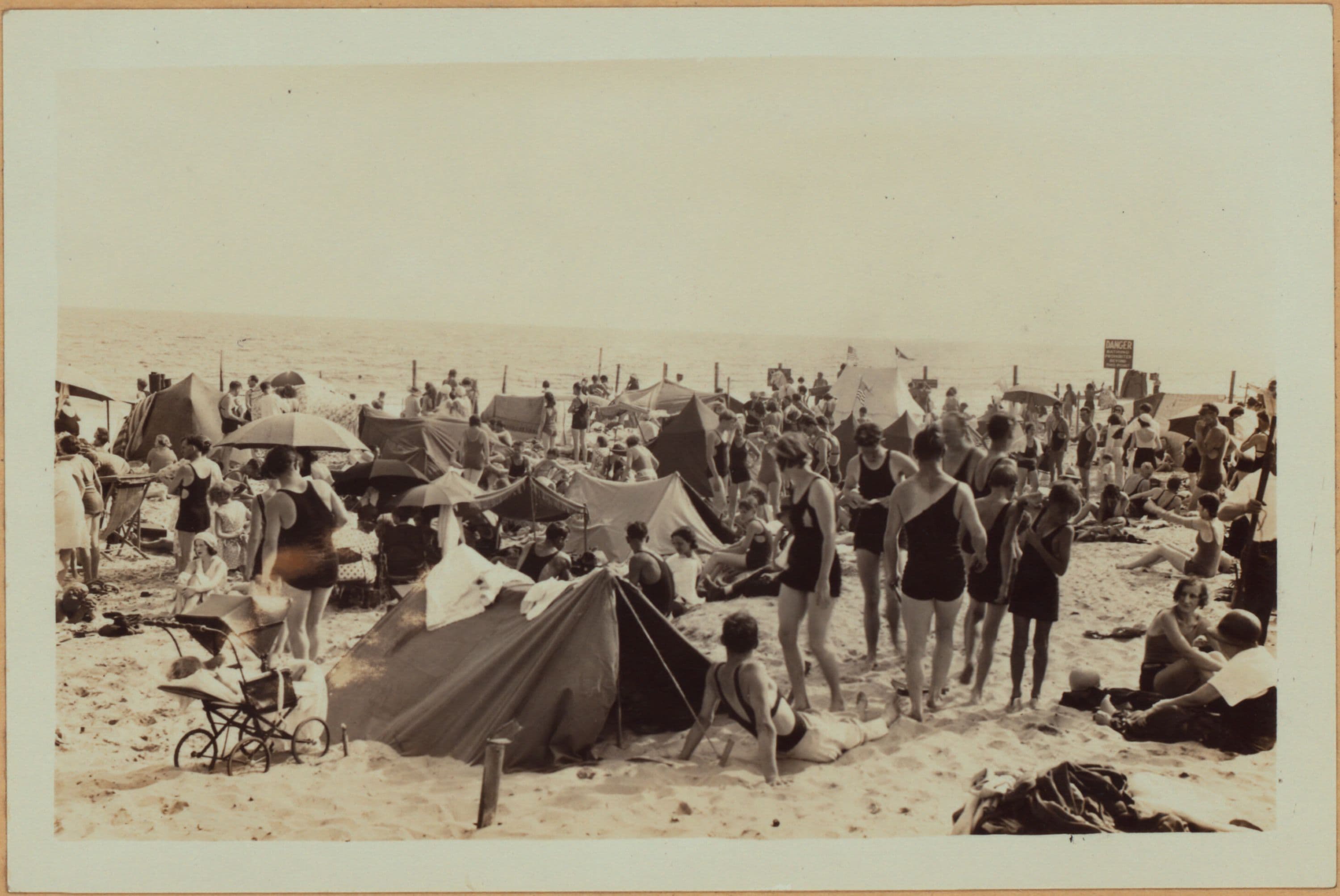 Queens: Jacob Riis Park - [Rockaway Beach.]