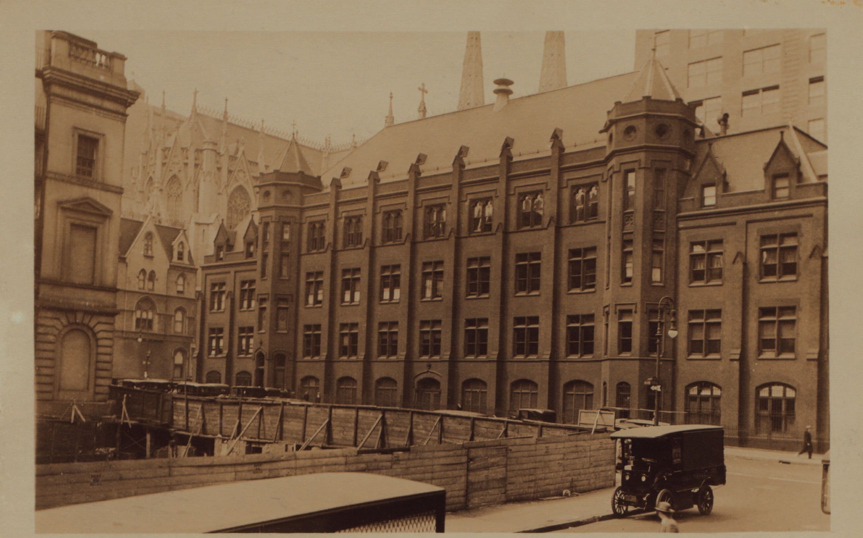Manhattan: Madison Avenue - 51st Street