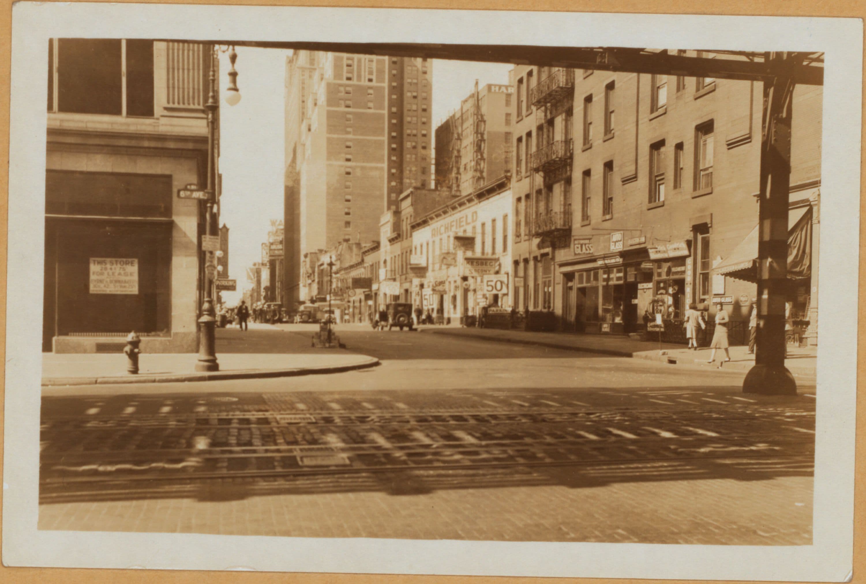 Manhattan: 51st Street - 6th Avenue