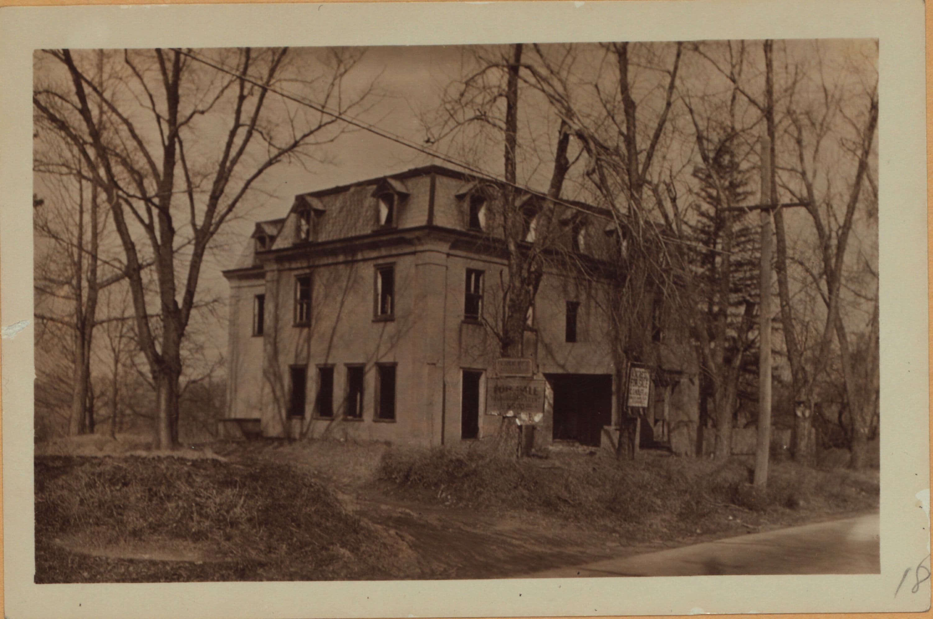 Richmond: Arthur Kill Road - Miles Avenue