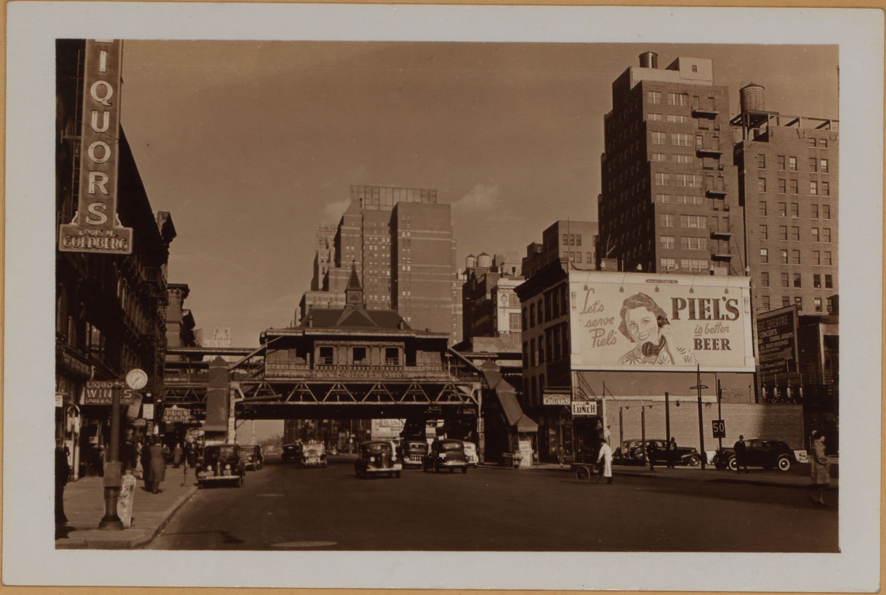 Manhattan: 8th Avenue - 52nd Street (West)