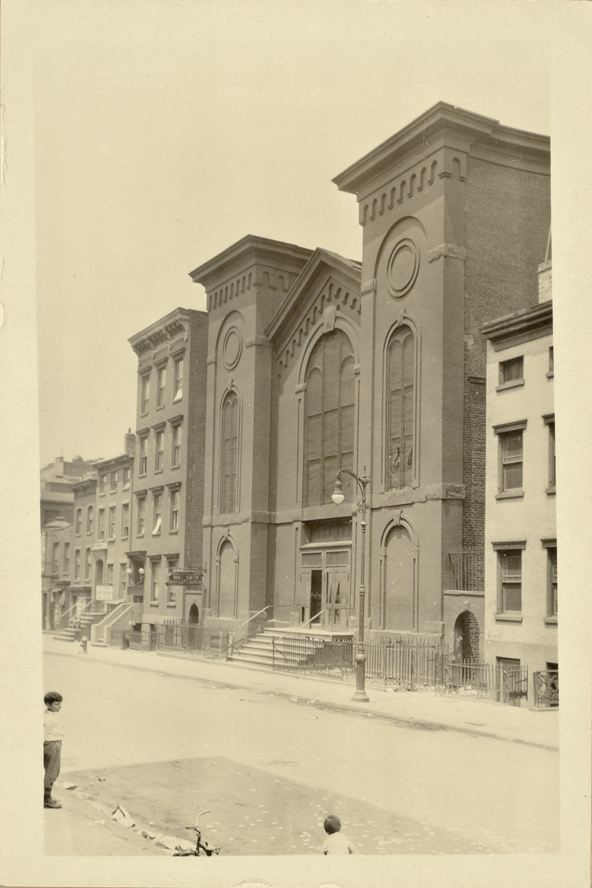 Manhattan: 16th Street (West) - 8th Avenue, 1927–1929