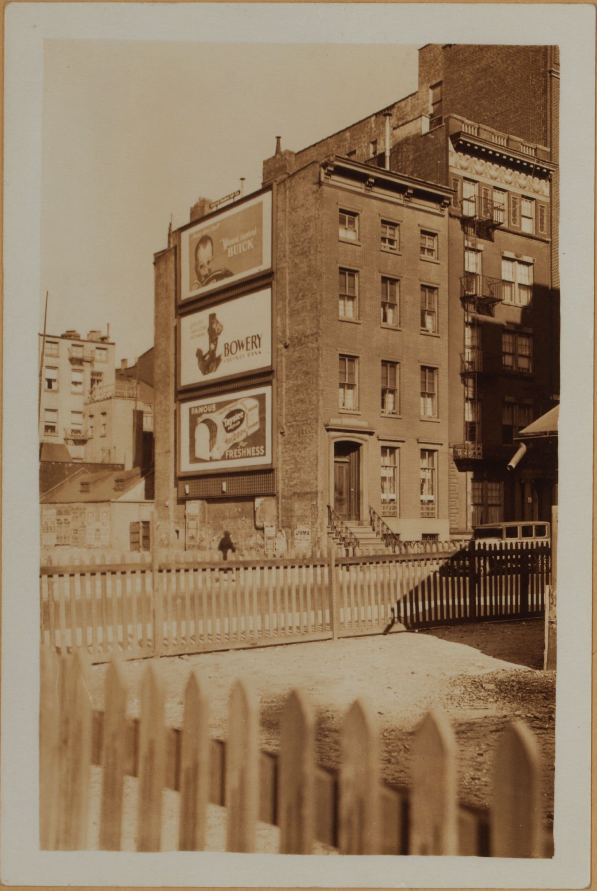 Brooklyn: Washington Pl. - Washington Ave.