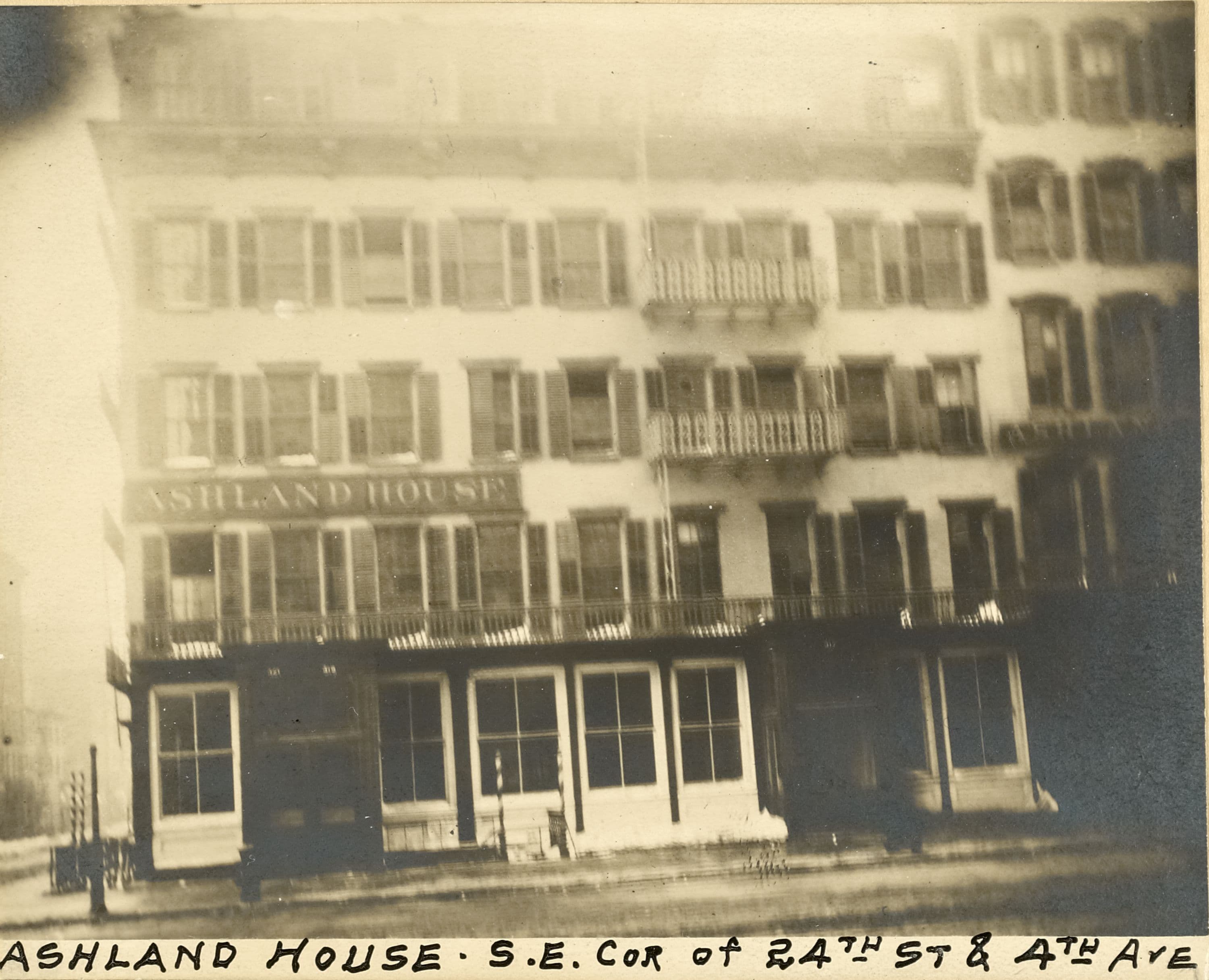 Manhattan: 24th Street - 4th Avenue