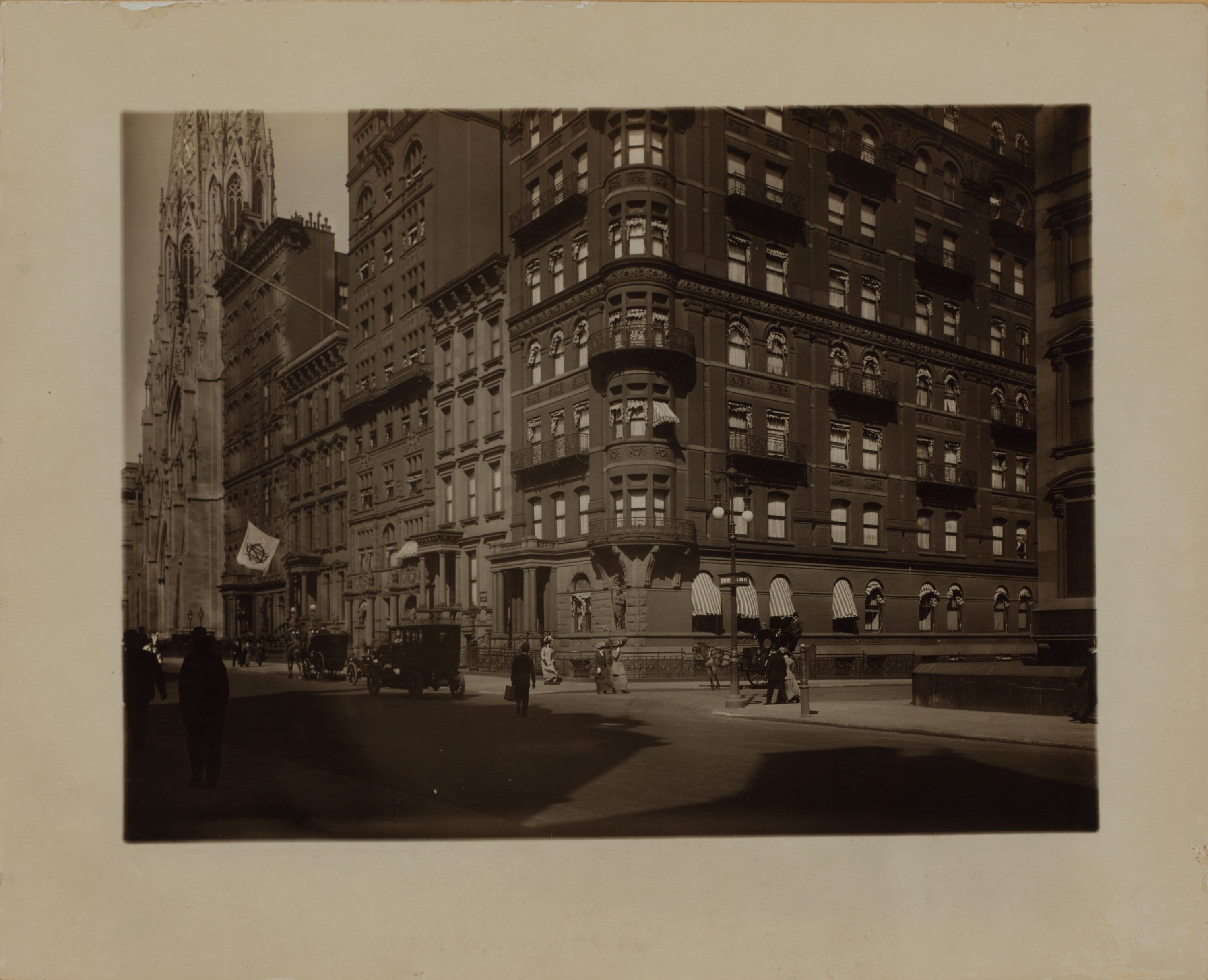 Manhattan: 5th Avenue - 49th Street