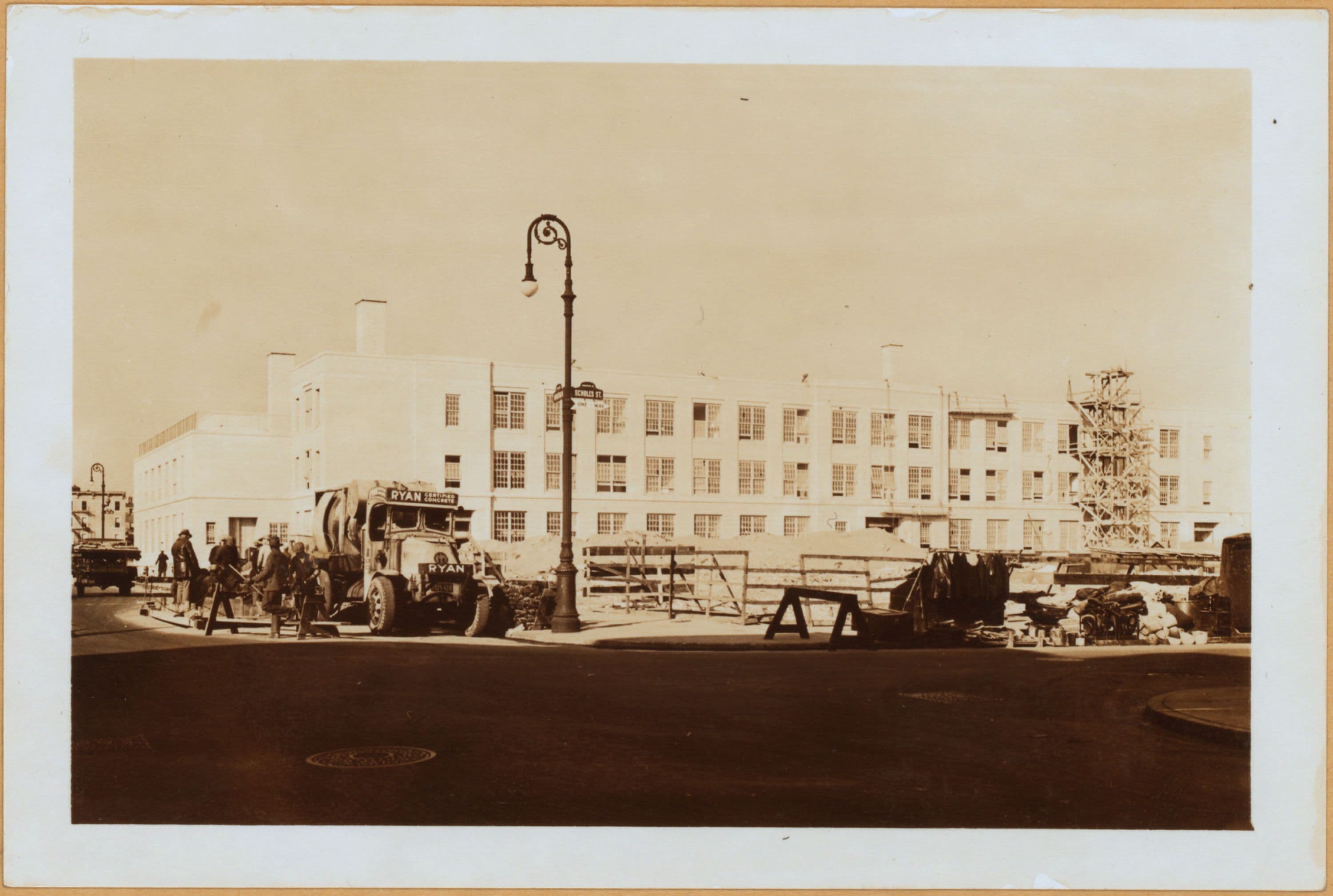 Brooklyn: Manhattan Avenue - Scholes Street