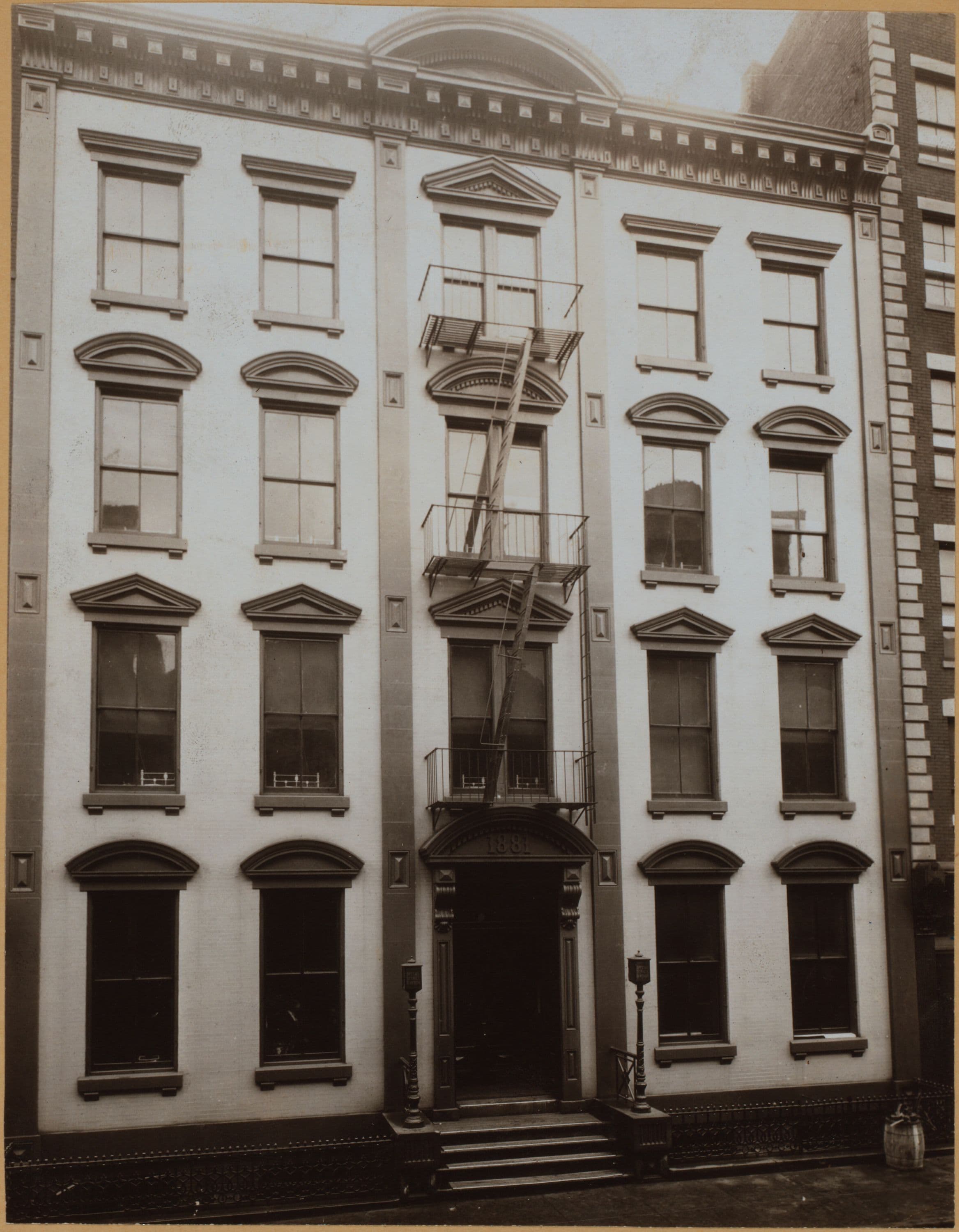 Manhattan: Elizabeth Street - Canal Street
