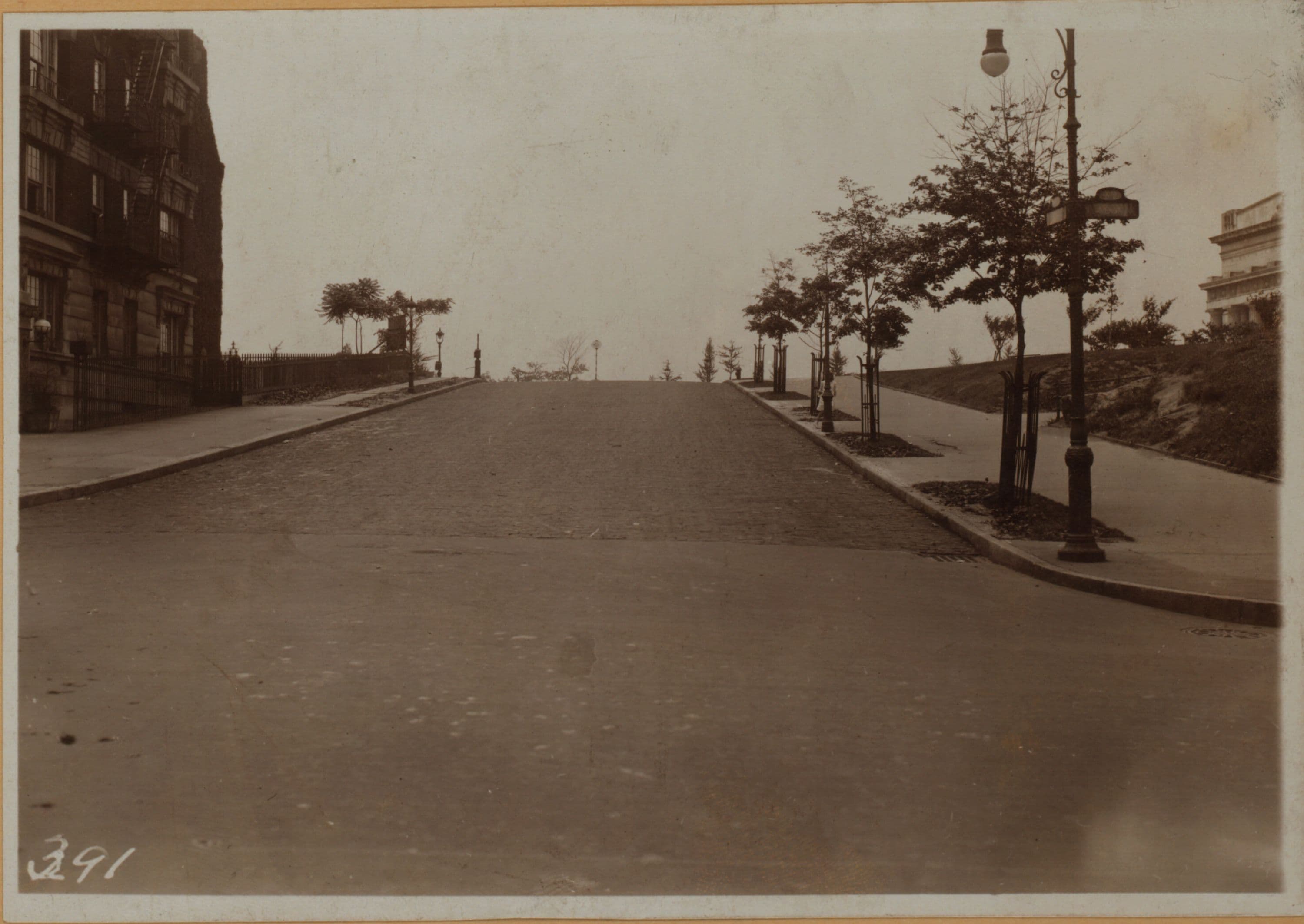 Manhattan: 122nd Street - Claremont Avenue